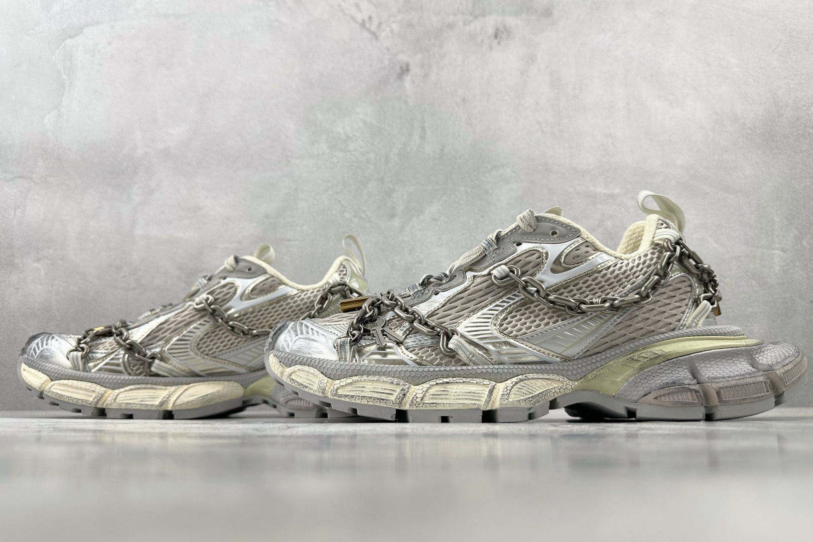 Balenciaga Basic Shoes L-xl