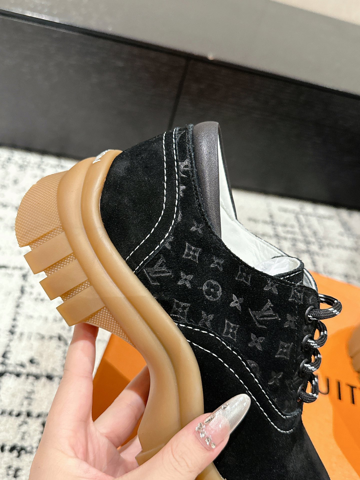 Louis Vuitton Basic Shoes L-s