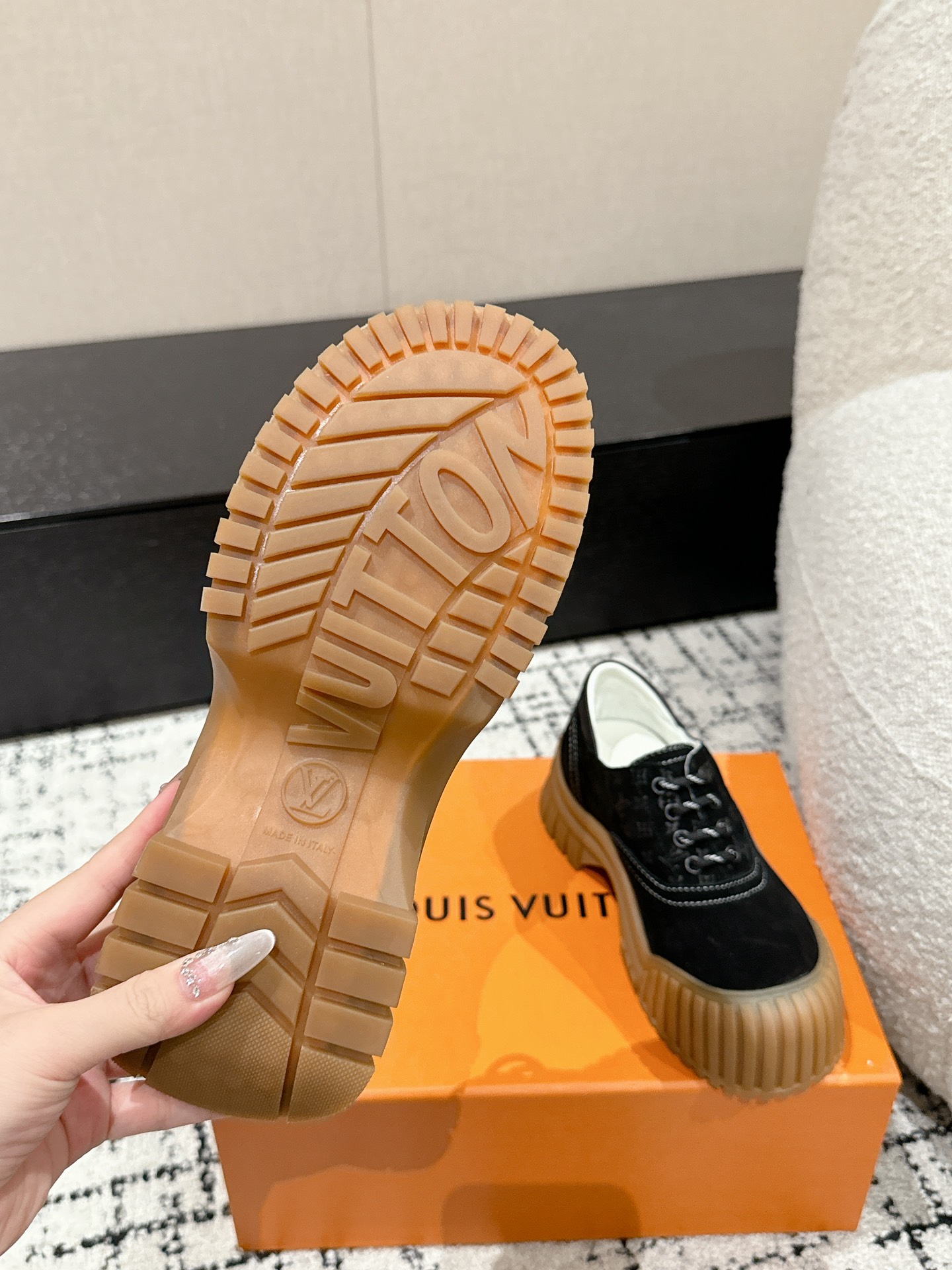 Louis Vuitton Basic Shoes L-s
