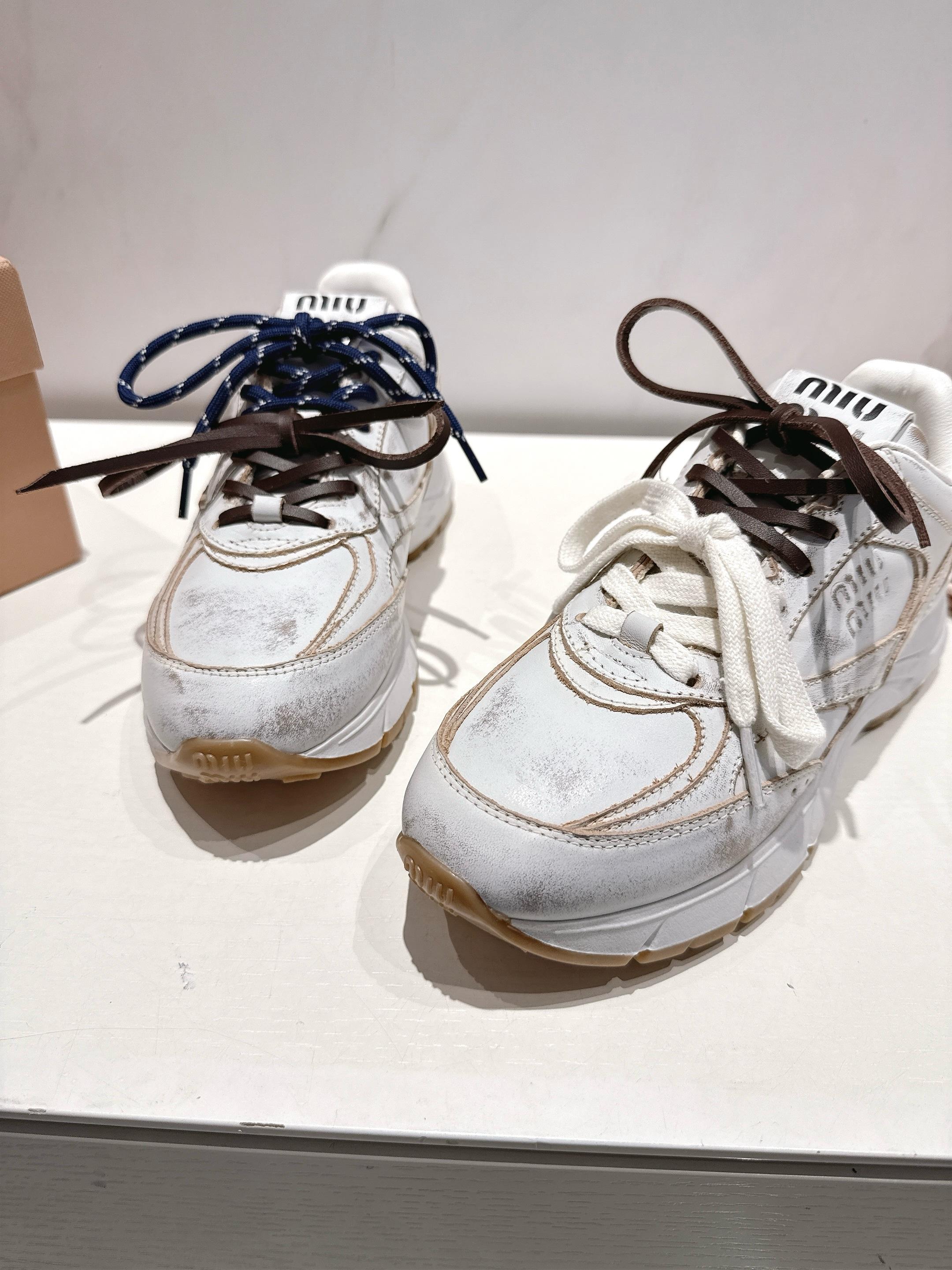 Miu Miu Sneakers M-s