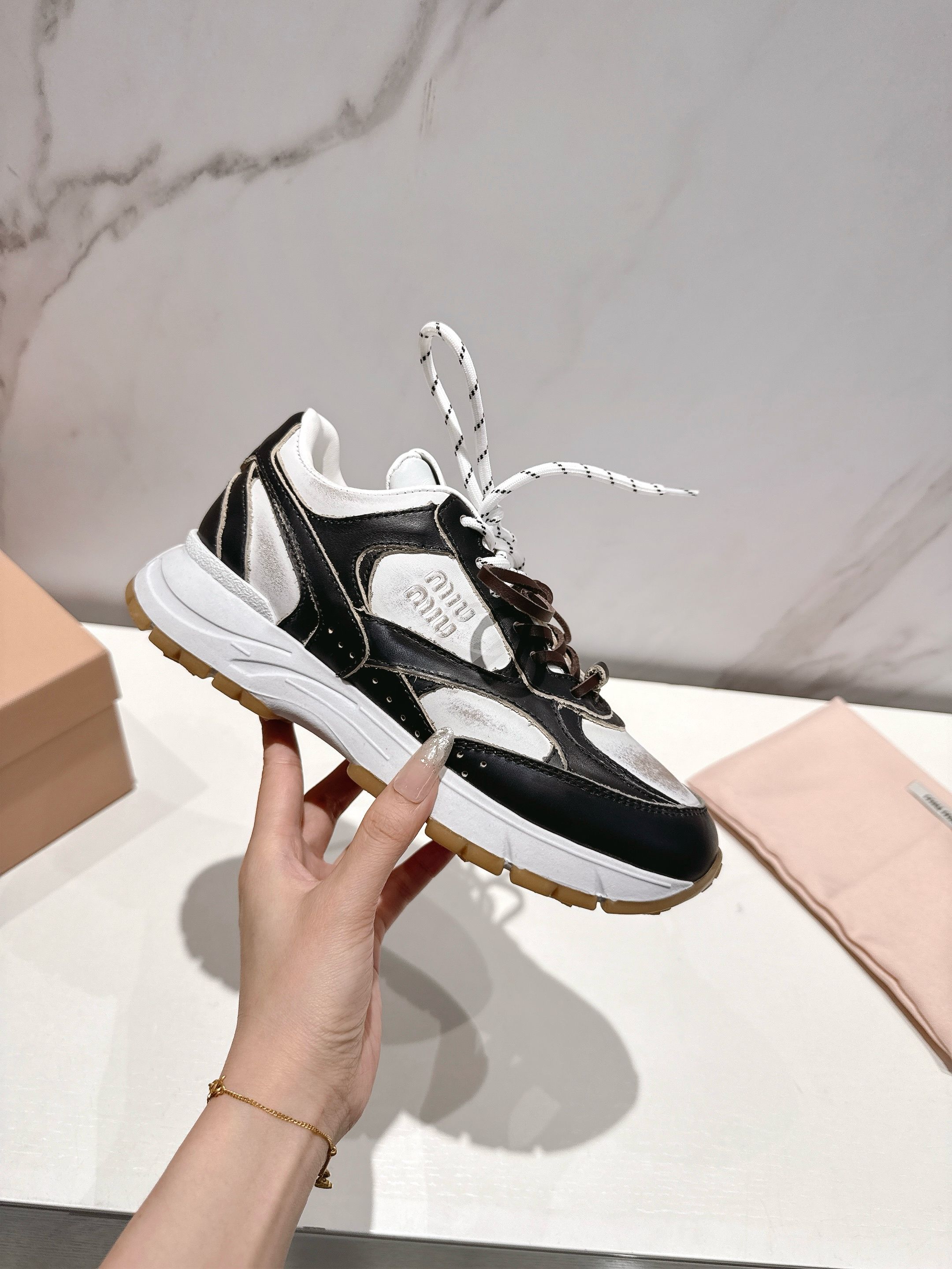 Miu Miu Sneakers M-s