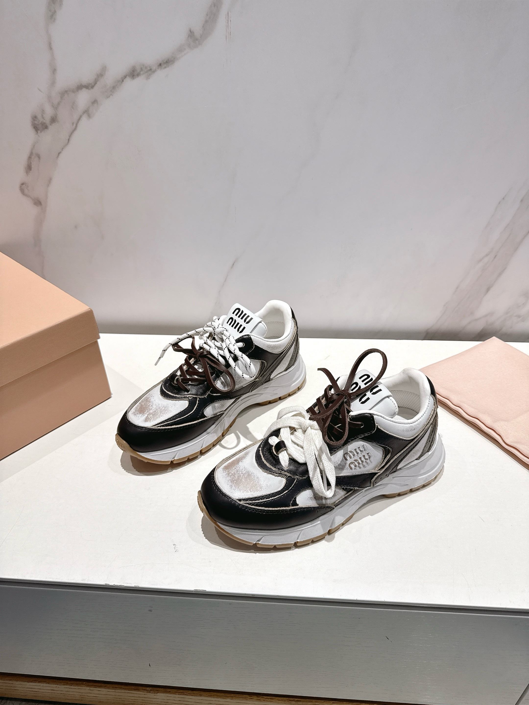 Miu Miu Sneakers M-s