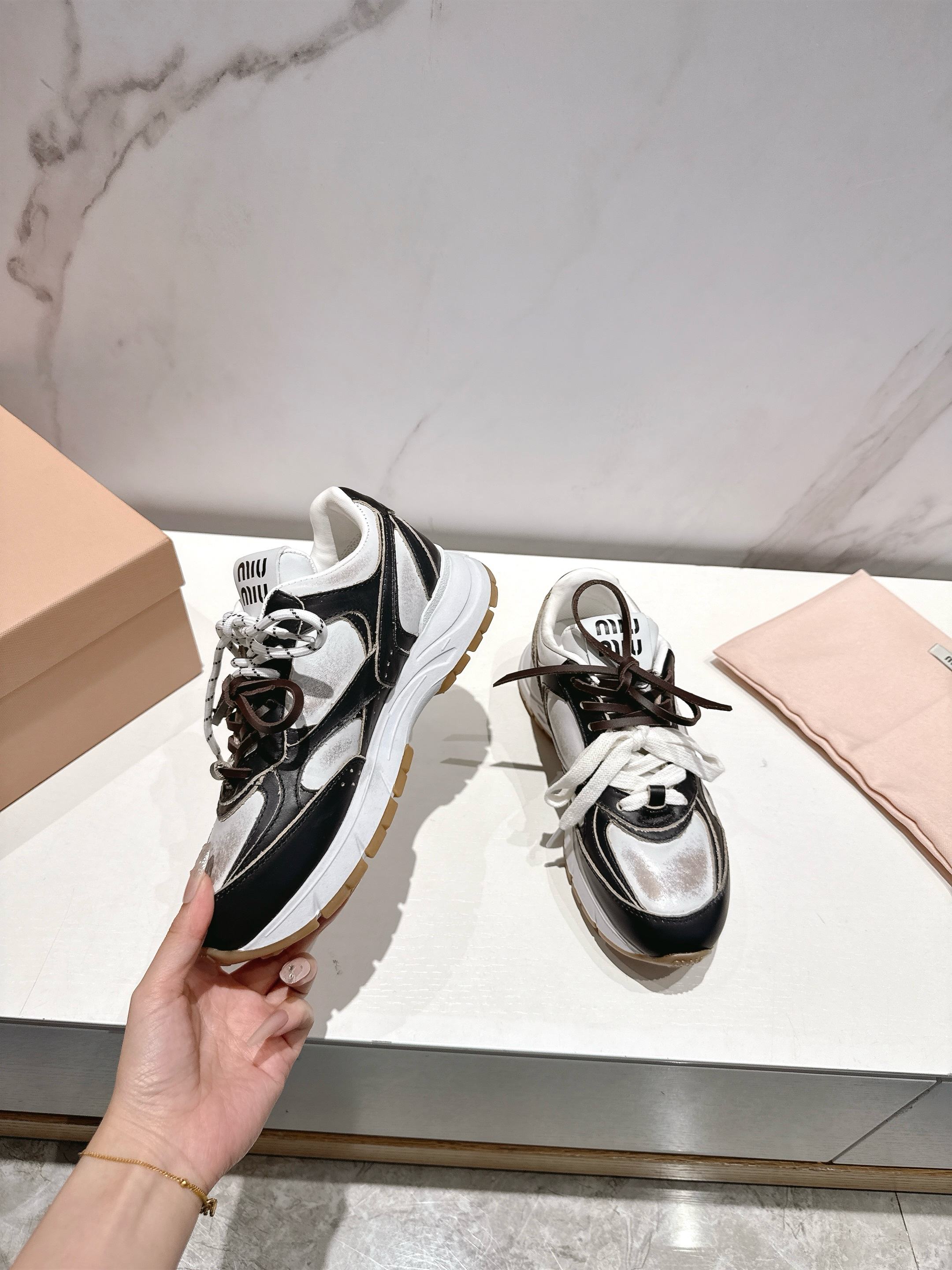 Miu Miu Sneakers M-s