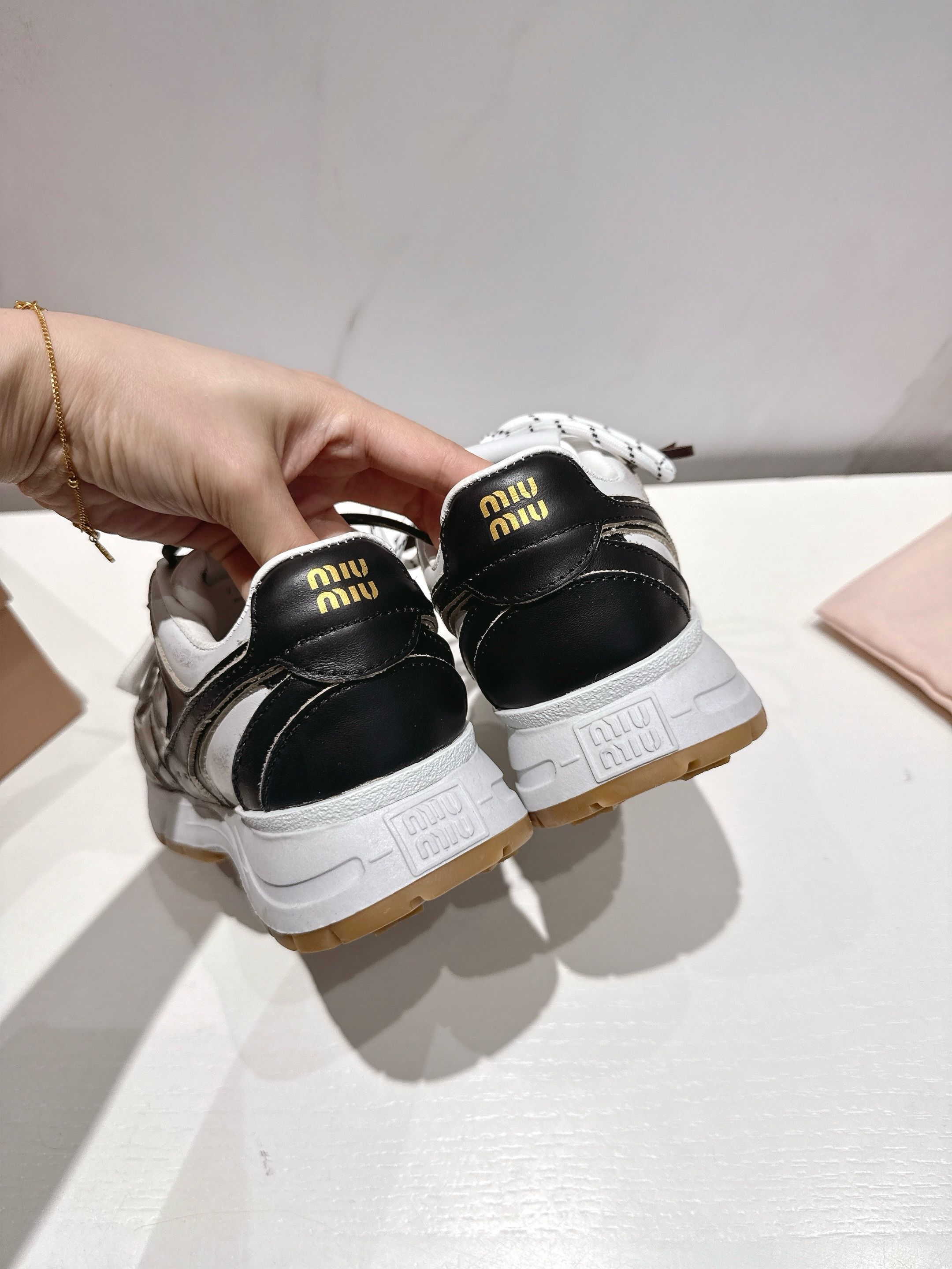 Miu Miu Sneakers M-s