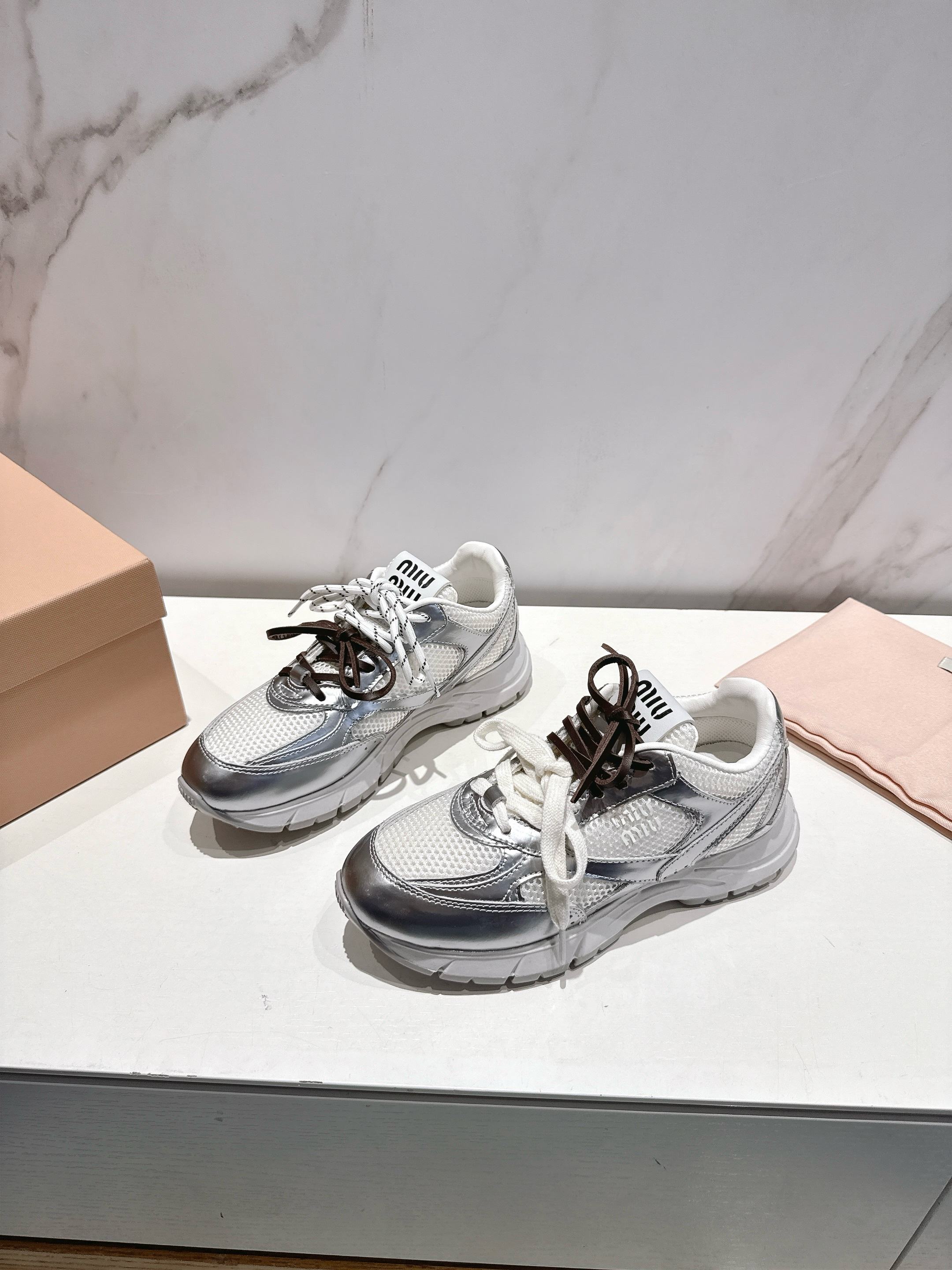 Miu Miu Sneakers M-s