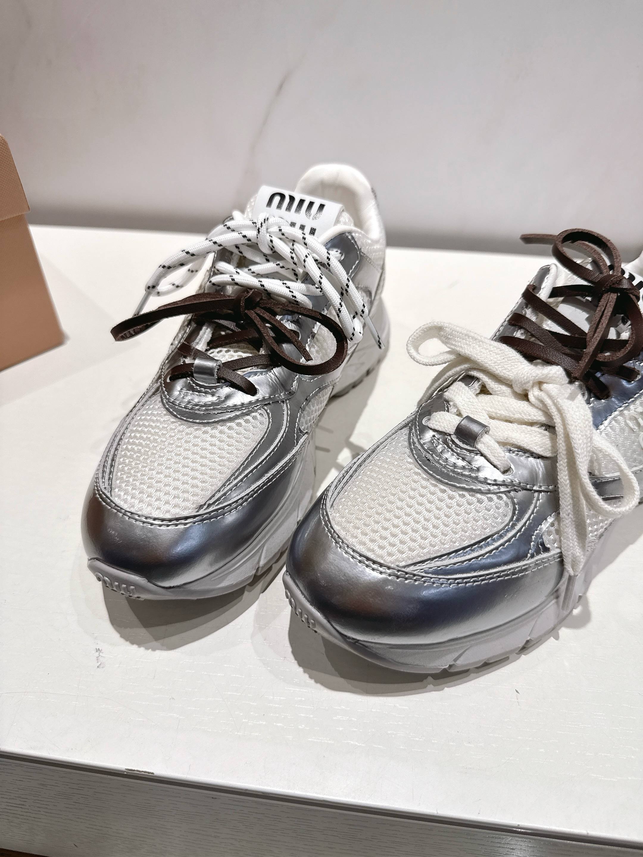 Miu Miu Sneakers M-s