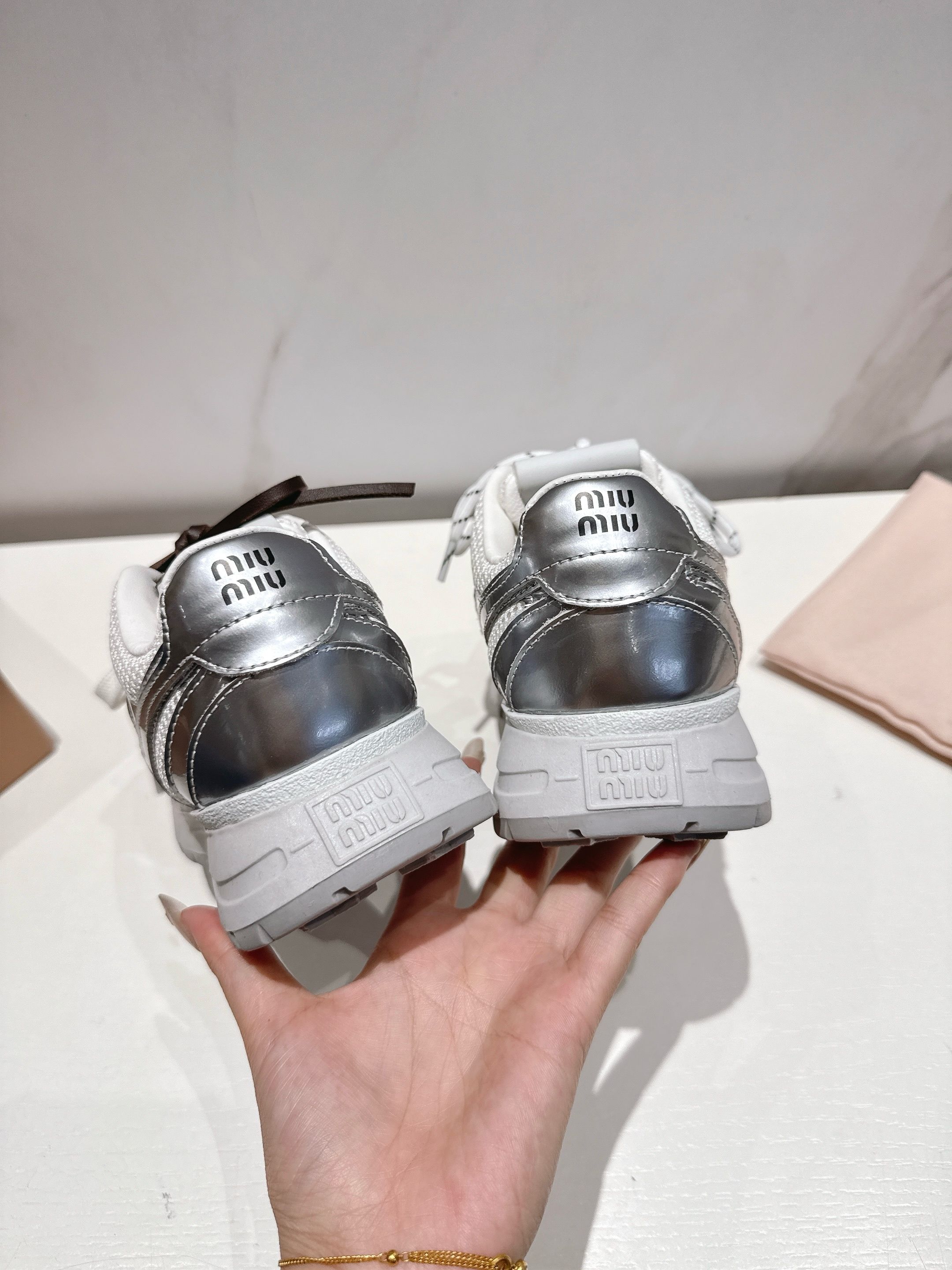 Miu Miu Sneakers M-s