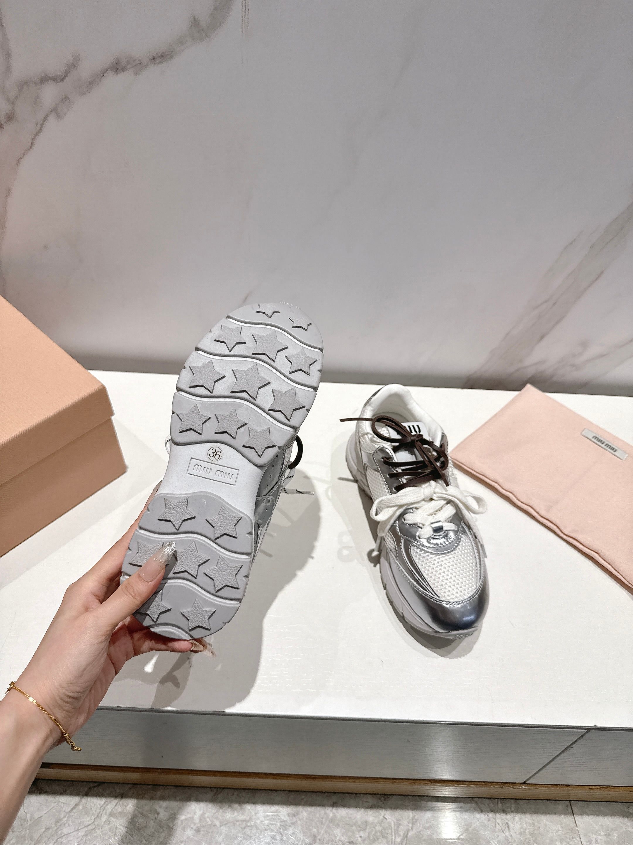 Miu Miu Sneakers M-s
