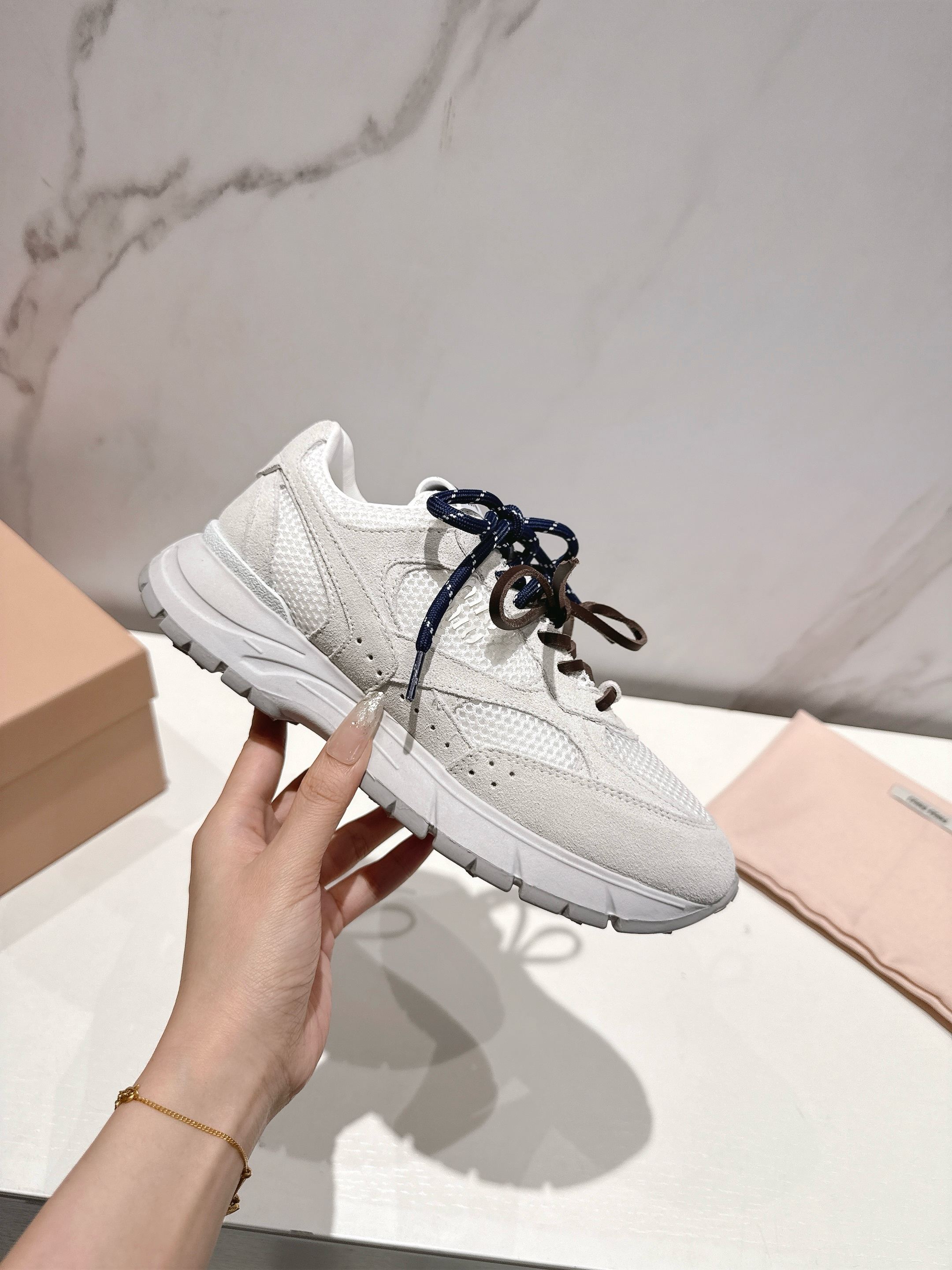 Miu Miu Sneakers M-s