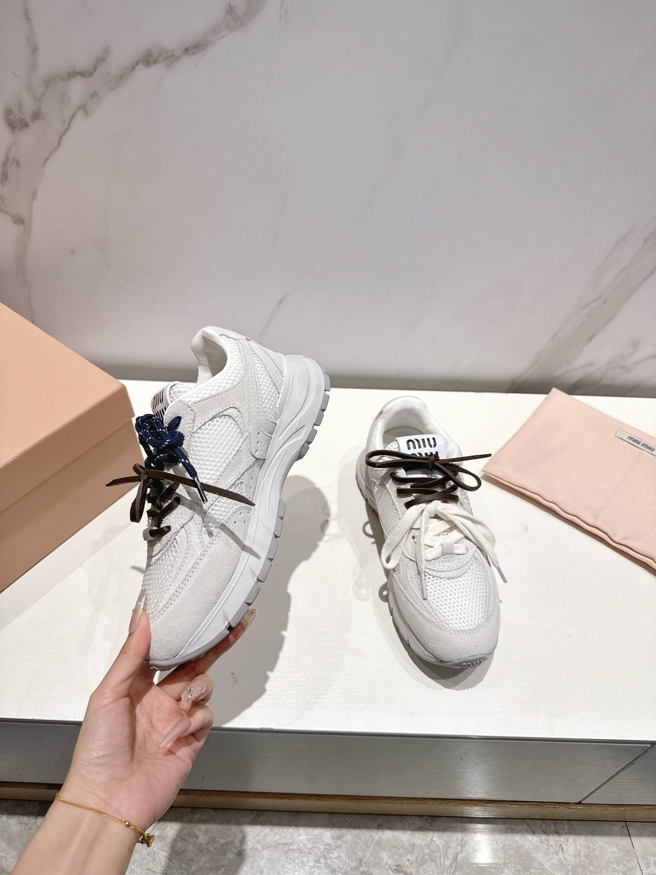 Miu Miu Sneakers M-s