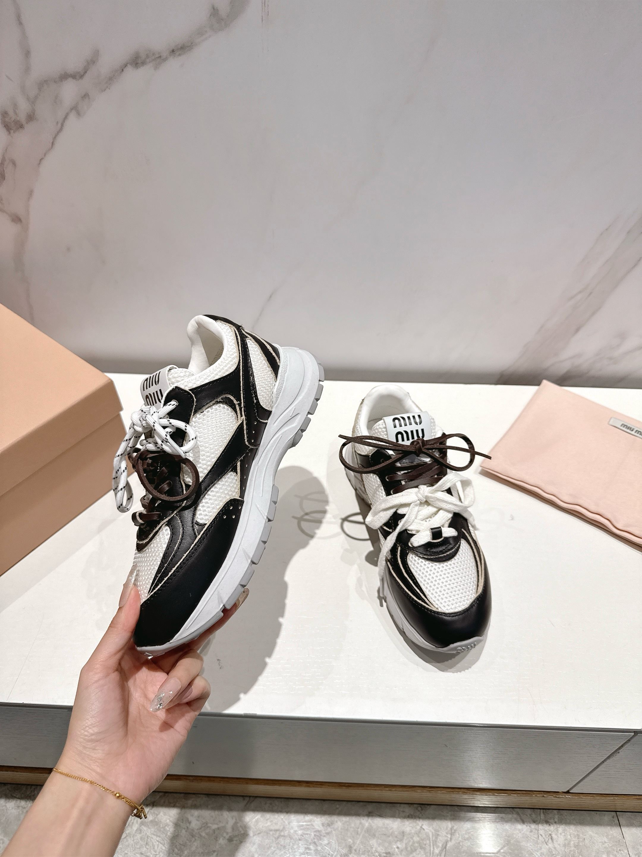 Miu Miu Sneakers M-s