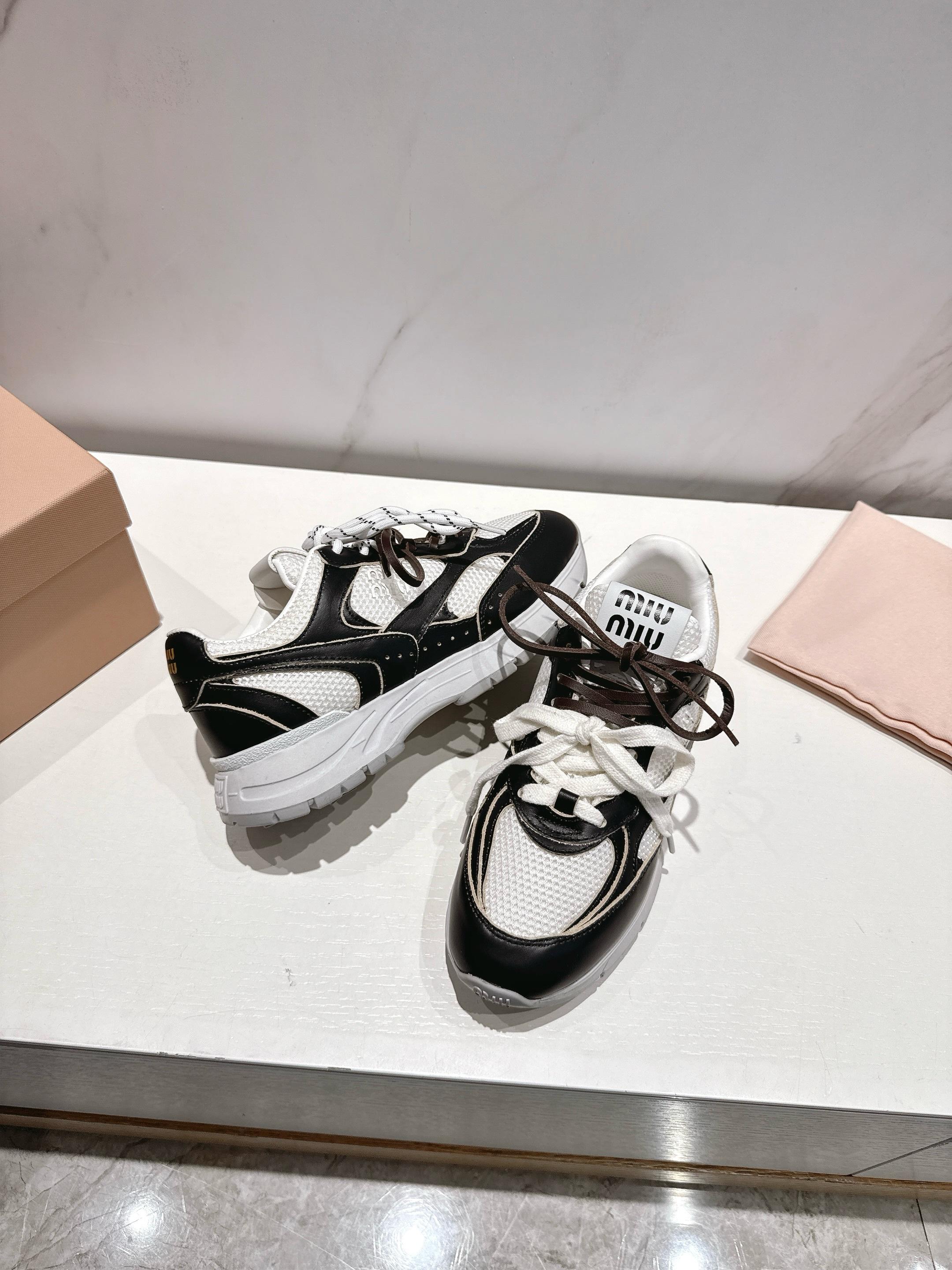Miu Miu Sneakers M-s