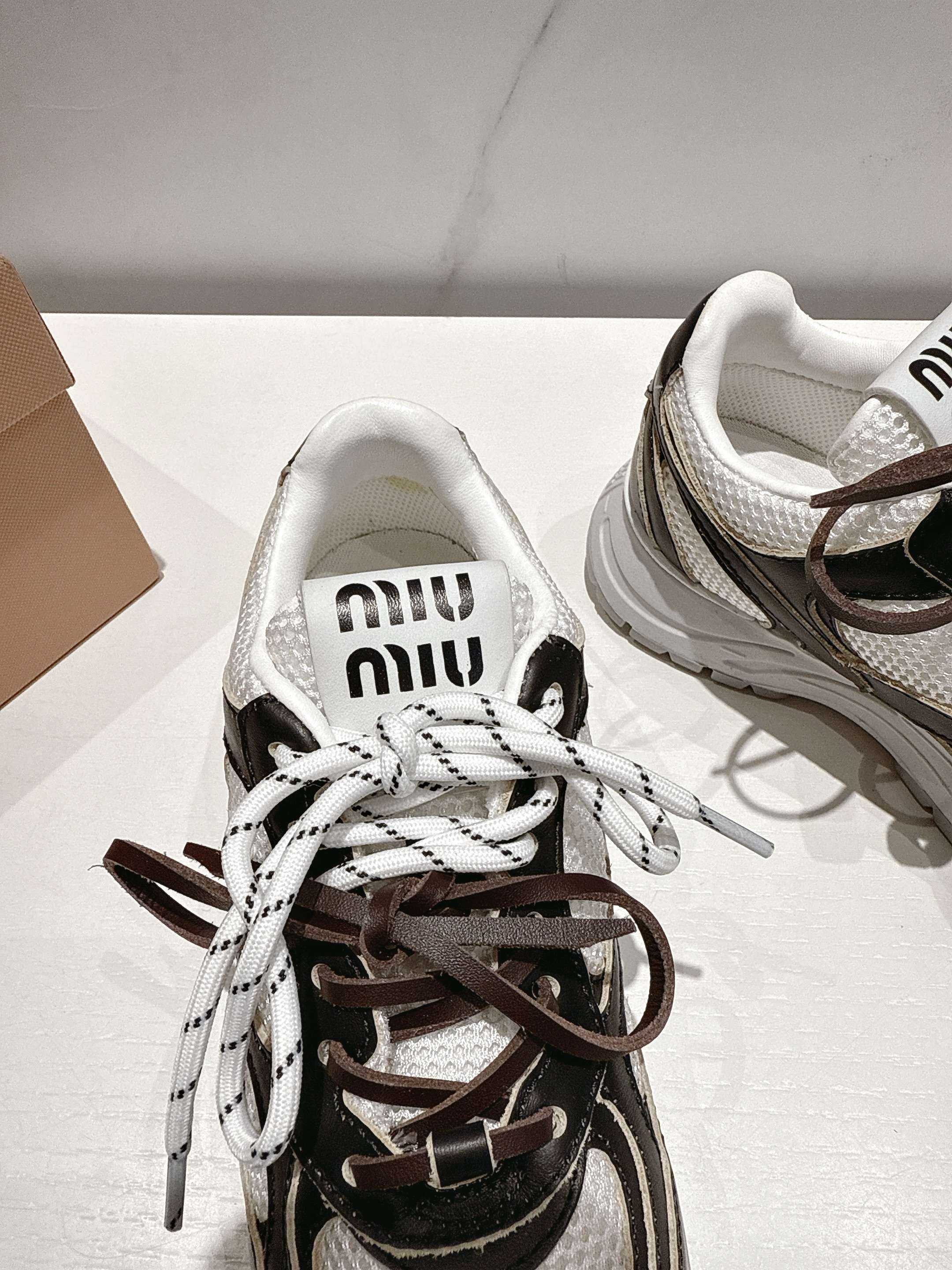 Miu Miu Sneakers M-s