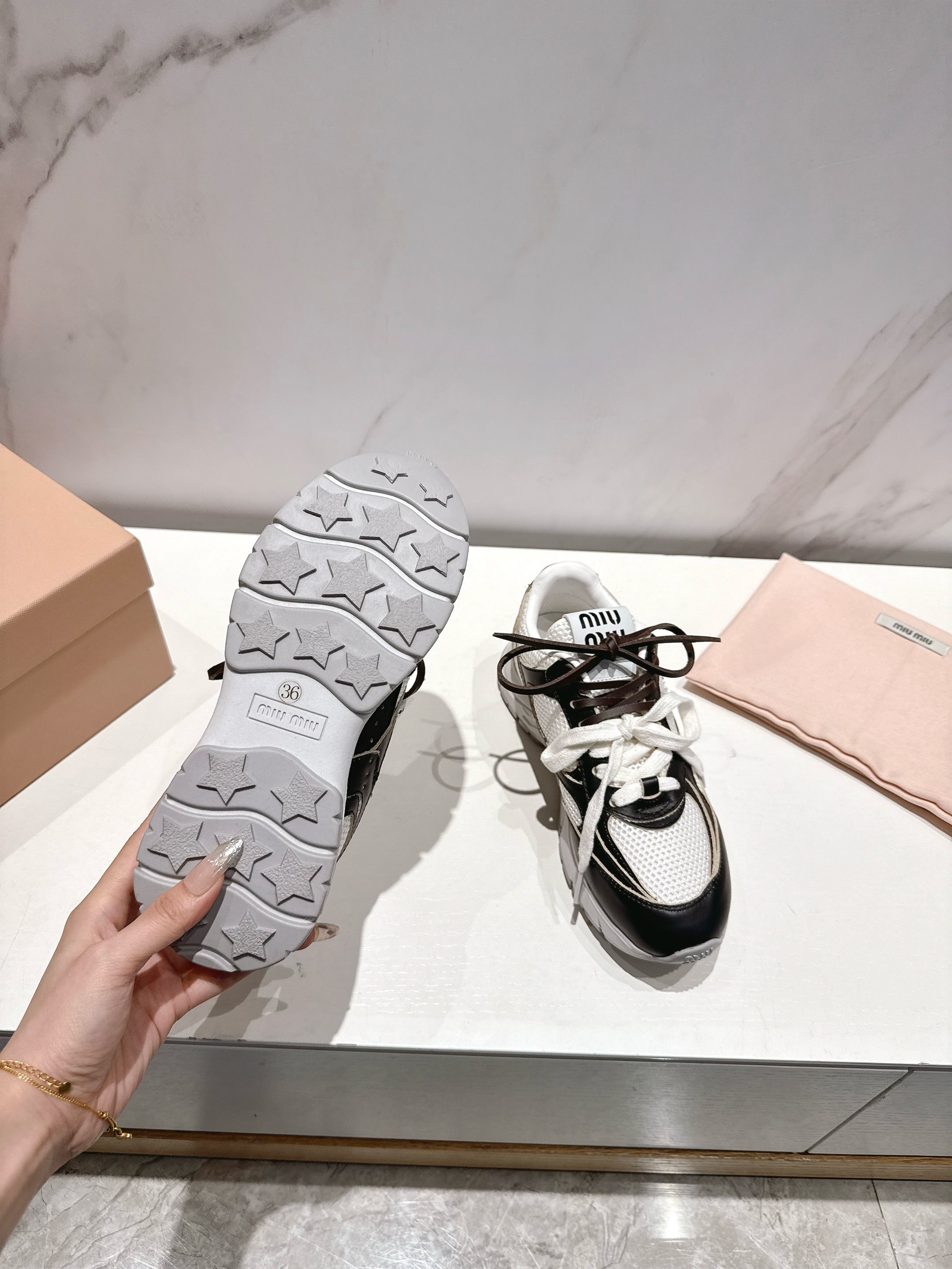 Miu Miu Sneakers M-s