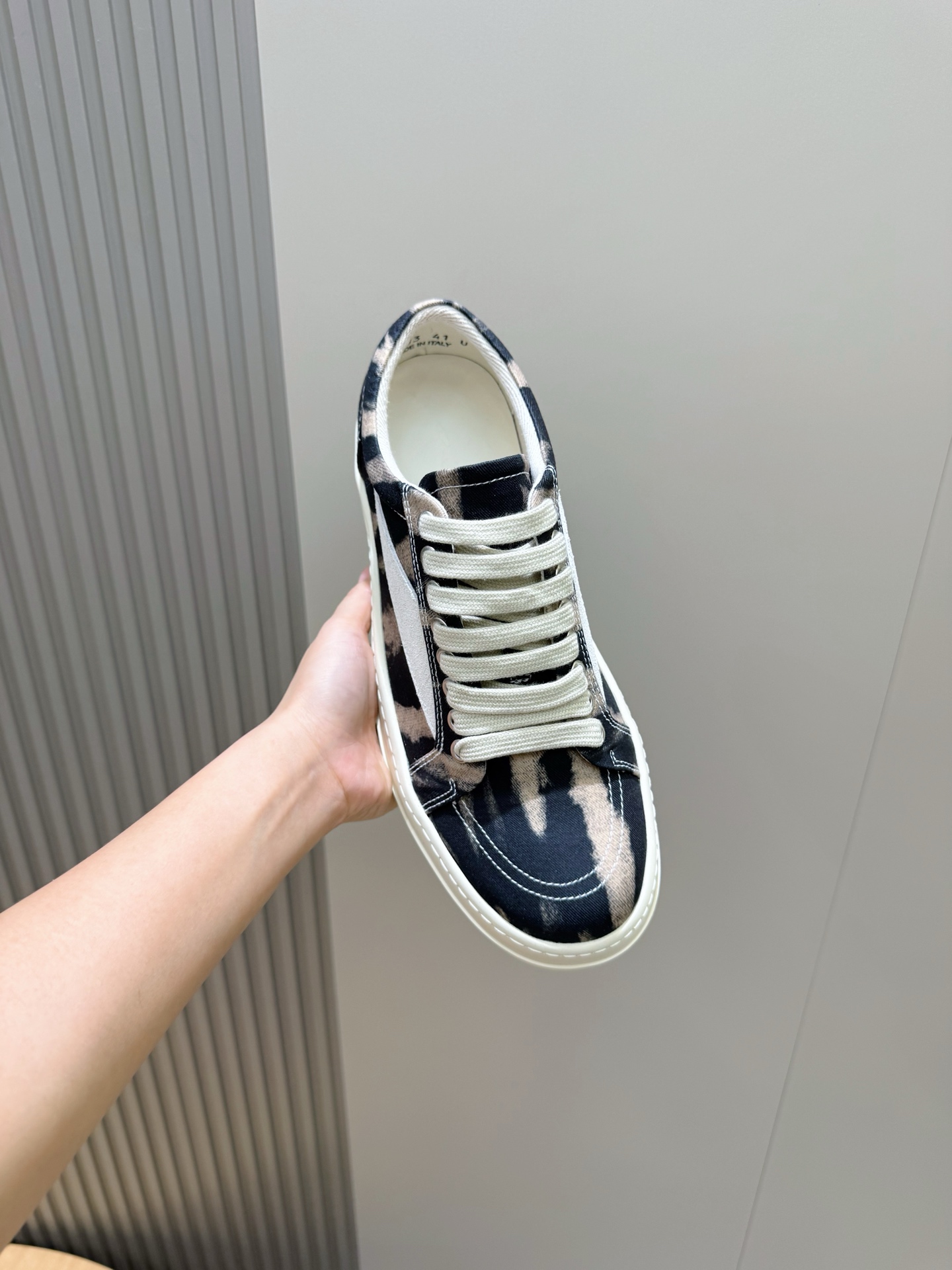 Calvin Klein Male Sneakers L-s