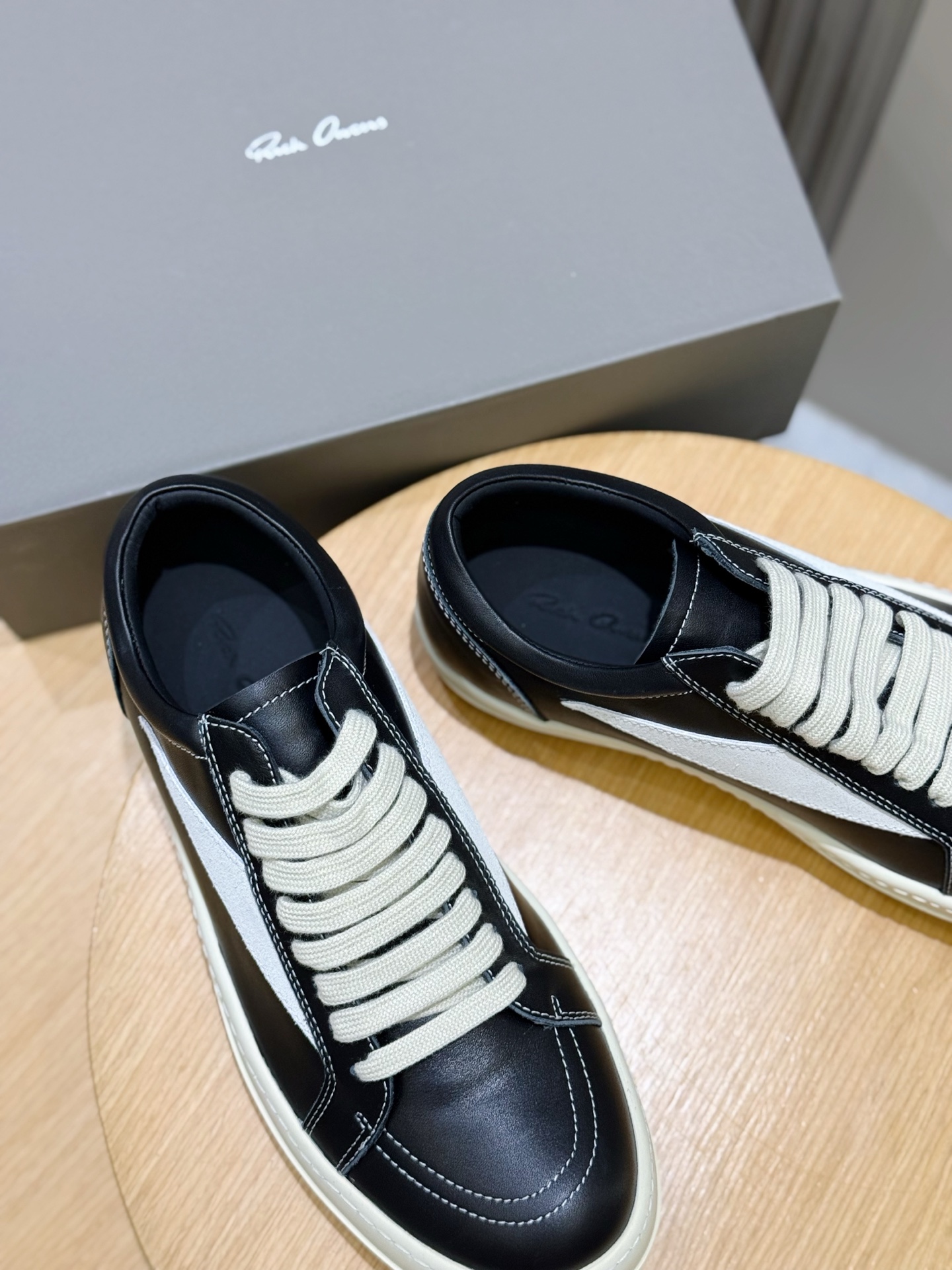 Calvin Klein Male Sneakers L-s