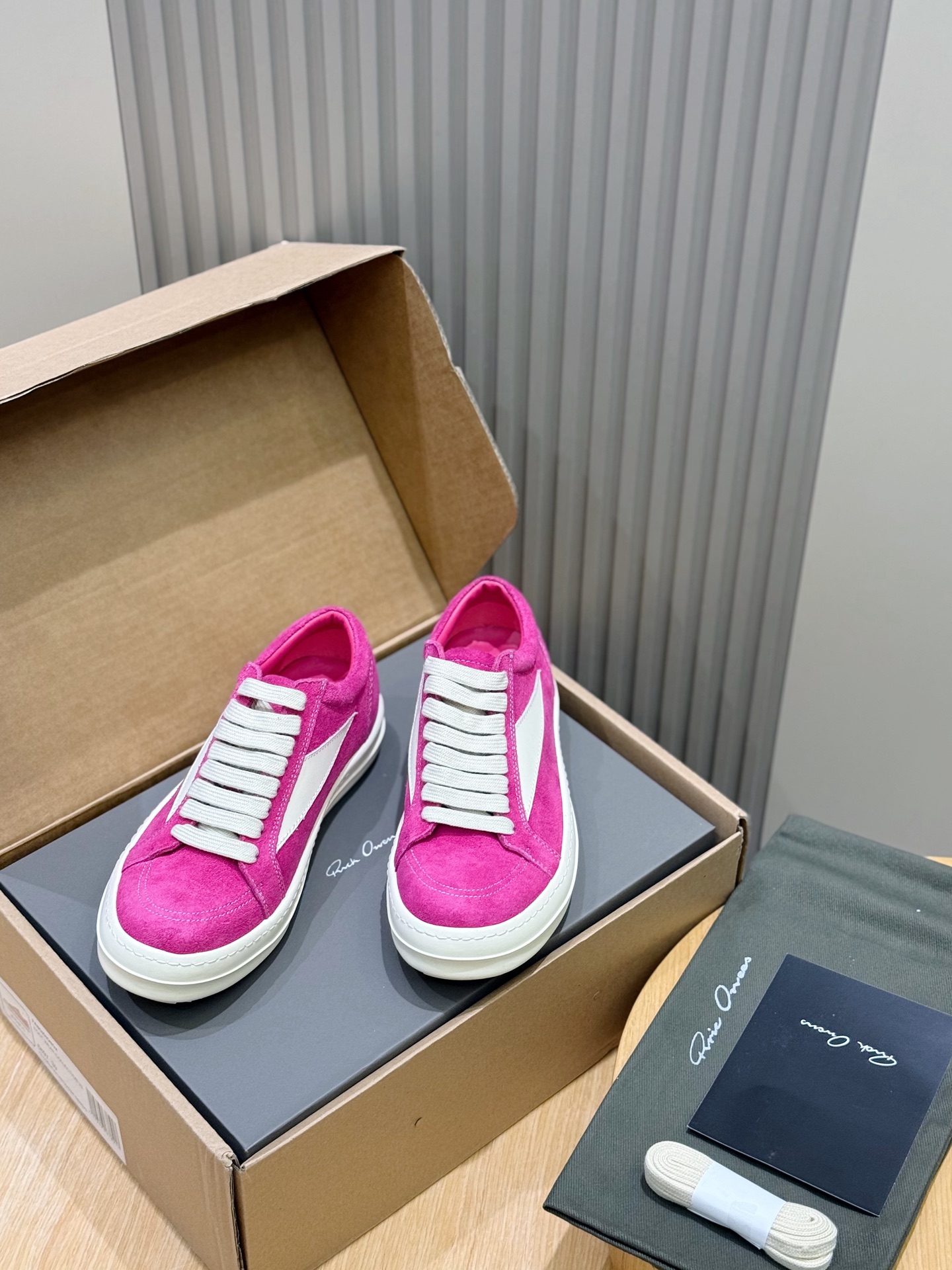 Calvin Klein Male Sneakers L-s
