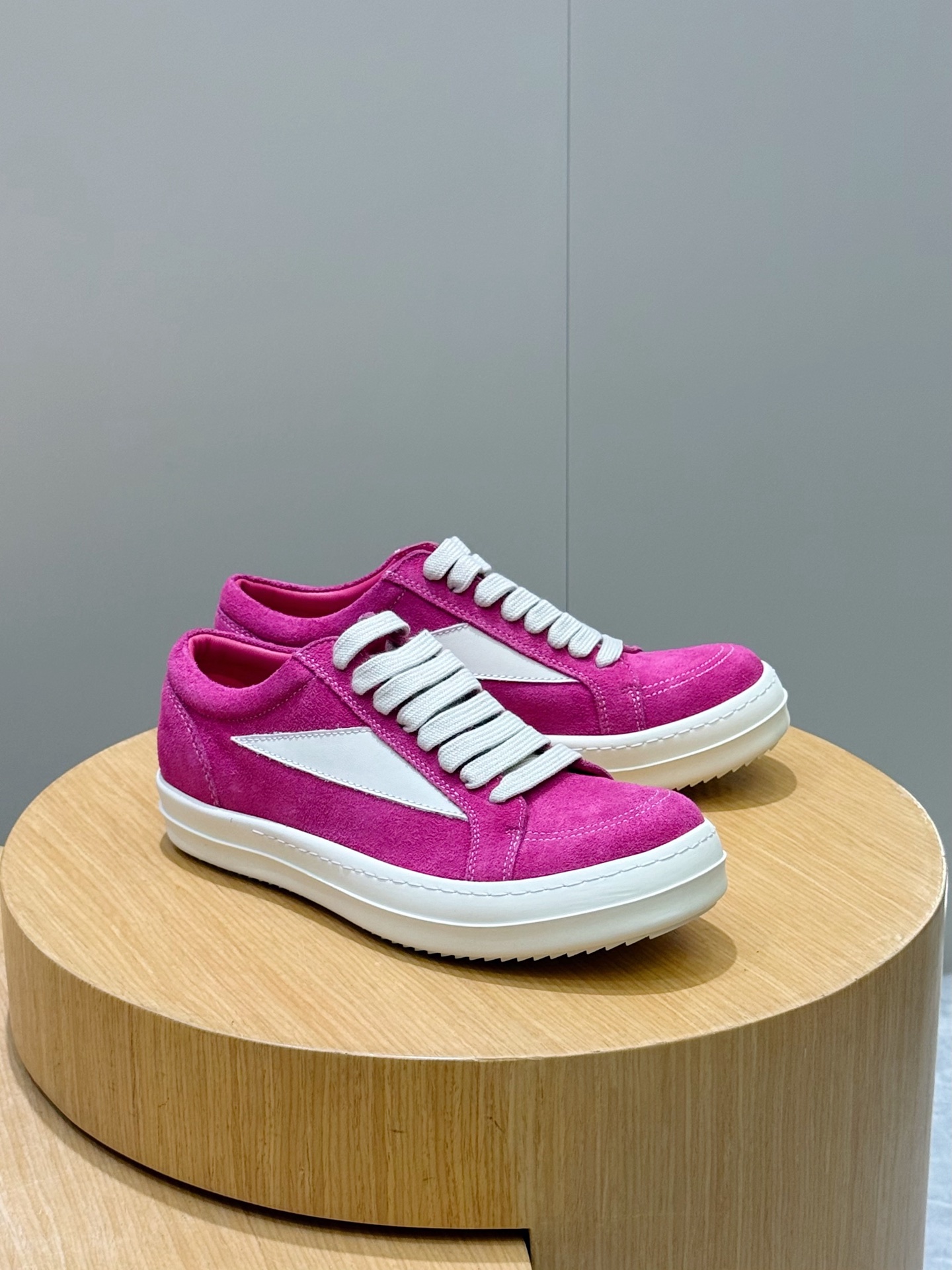 Calvin Klein Male Sneakers L-s