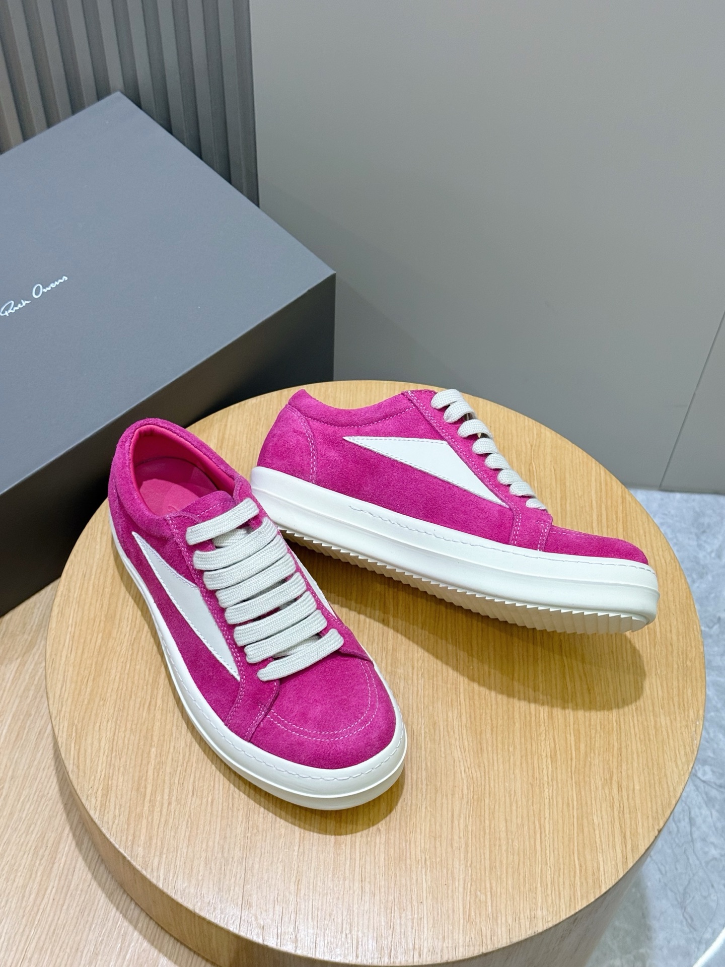 Calvin Klein Male Sneakers L-s