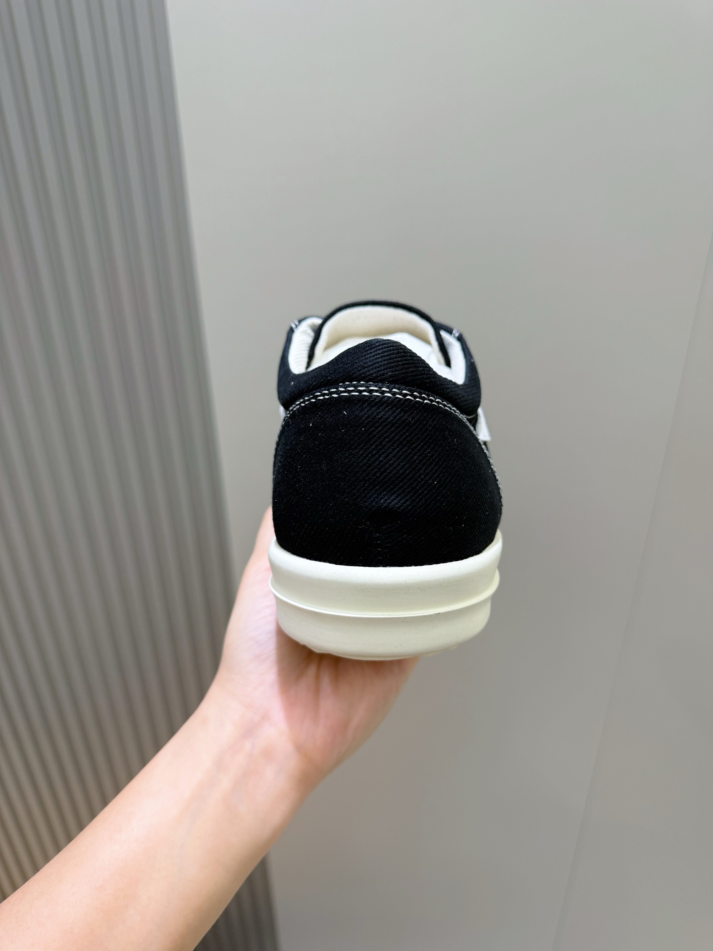 Calvin Klein Male Sneakers L-s