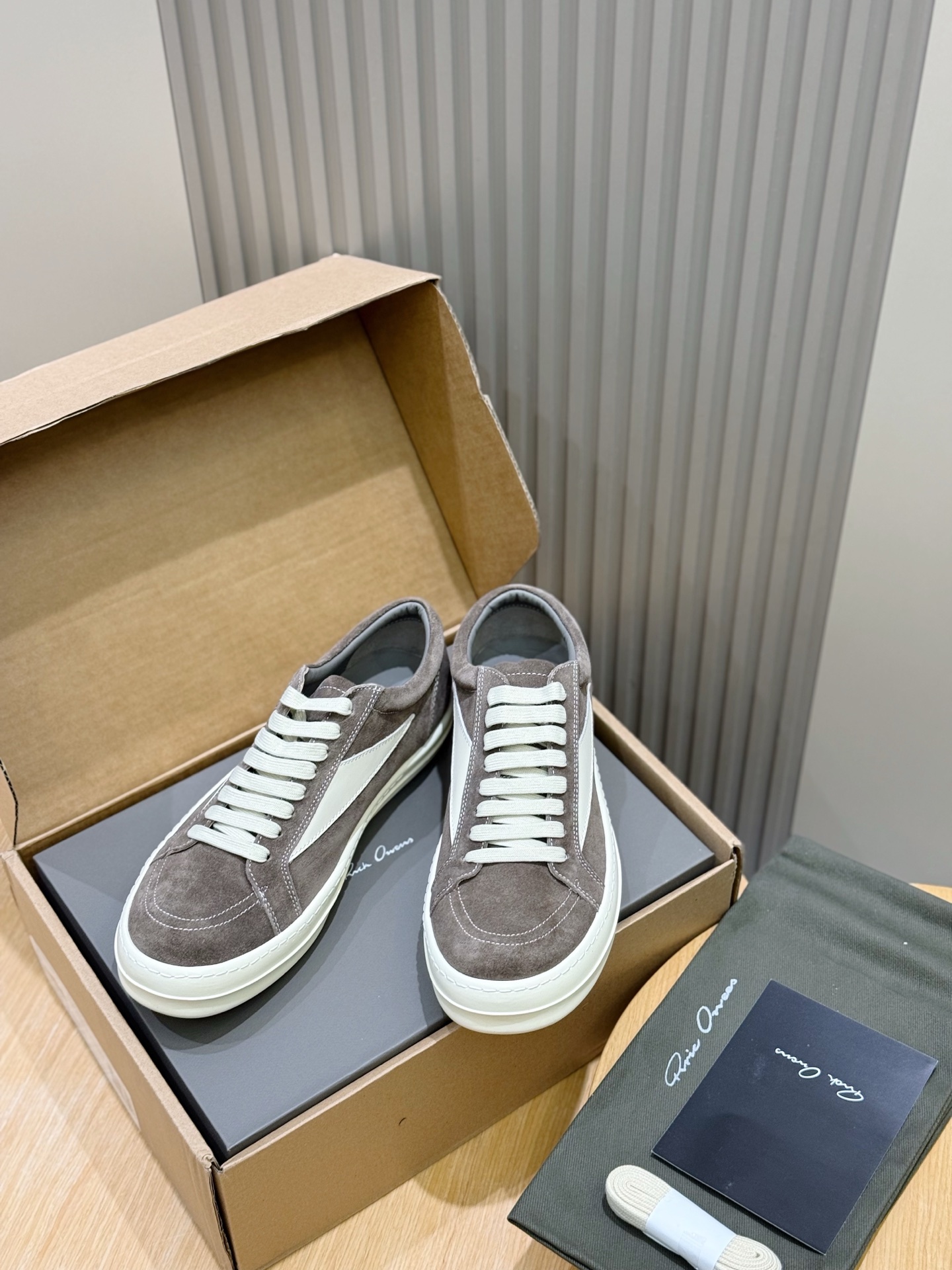 Calvin Klein Male Sneakers L-s
