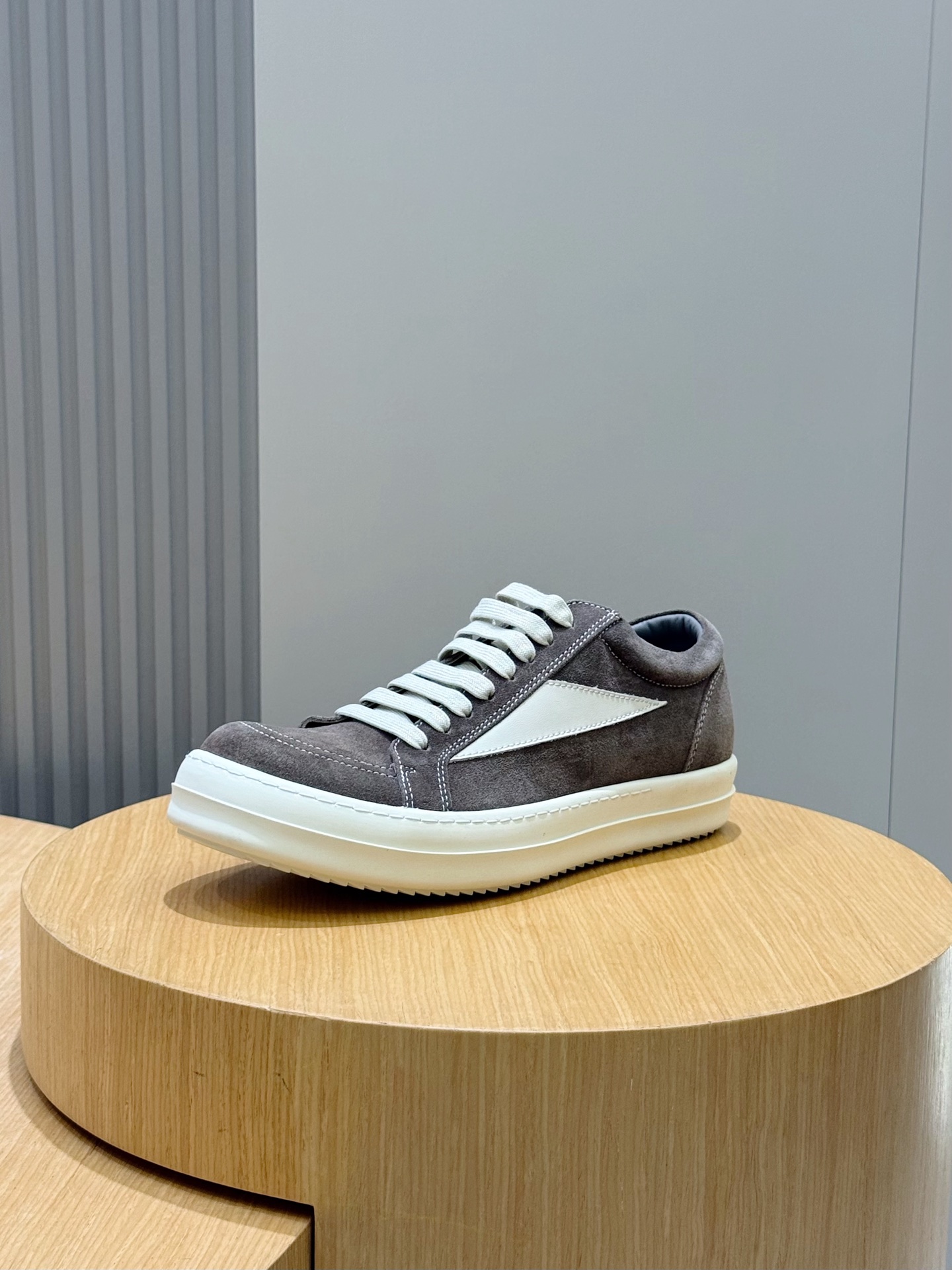 Calvin Klein Male Sneakers L-s