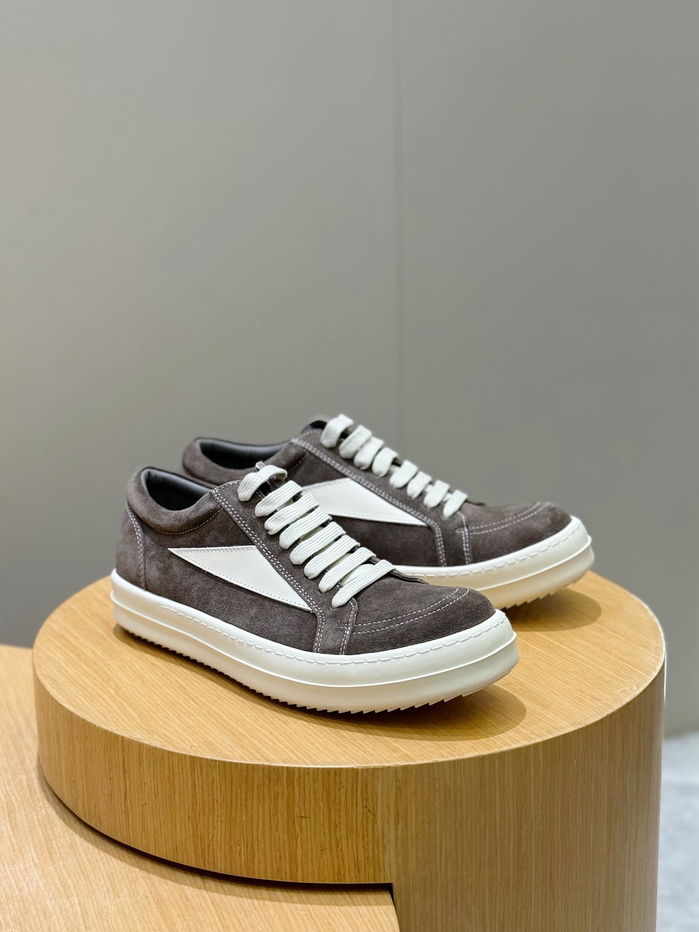 Calvin Klein Male Sneakers L-s