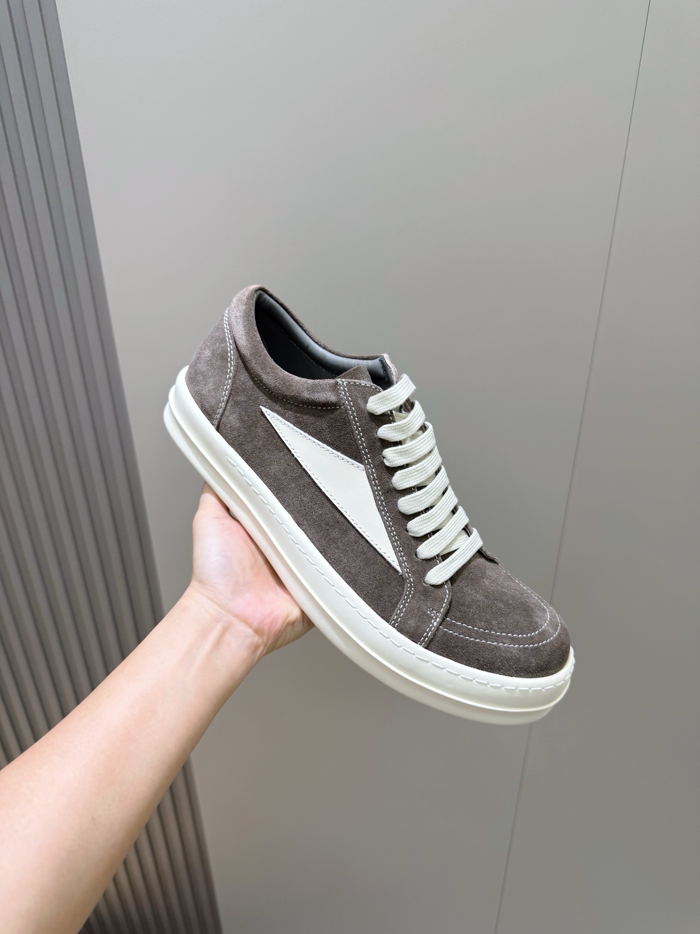 Calvin Klein Male Sneakers L-s