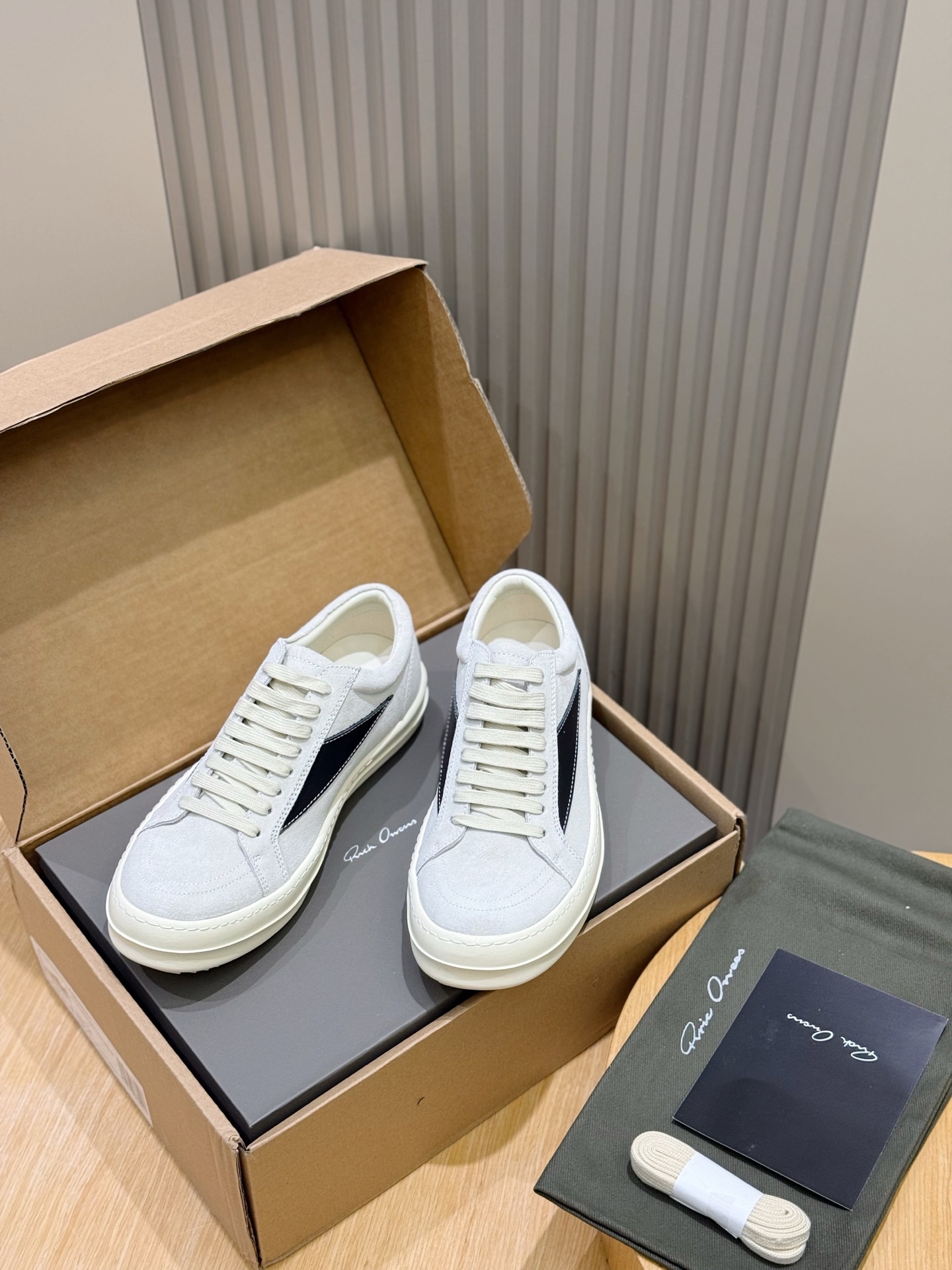 Calvin Klein Male Sneakers L-s