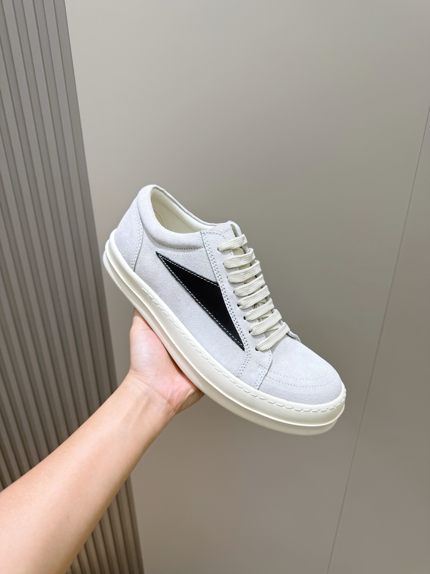 Calvin Klein Male Sneakers L-s