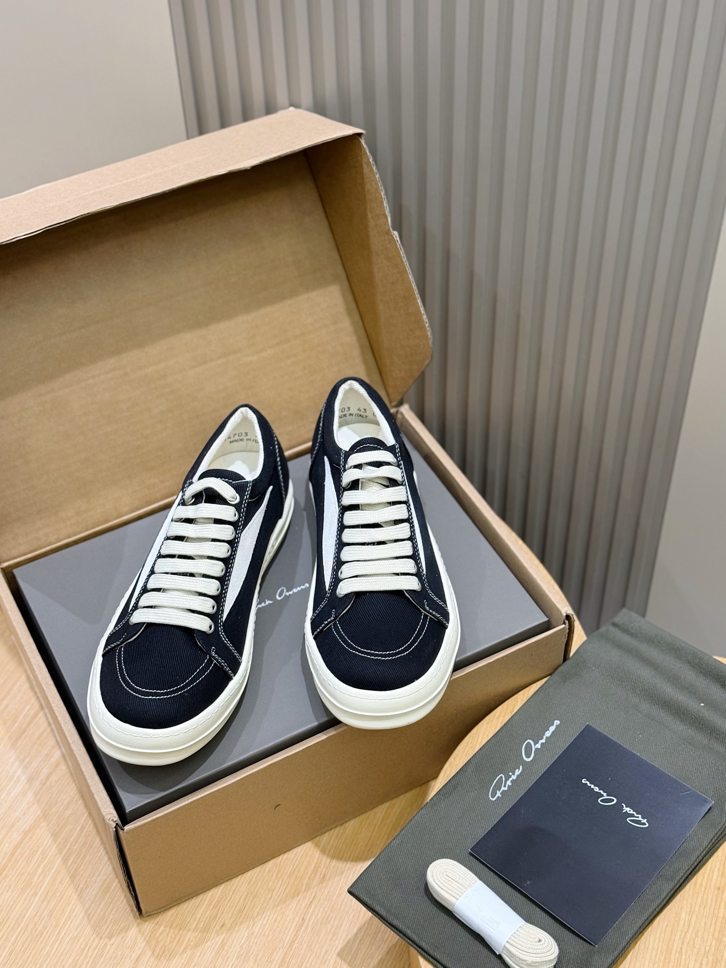 Calvin Klein Male Sneakers L-s