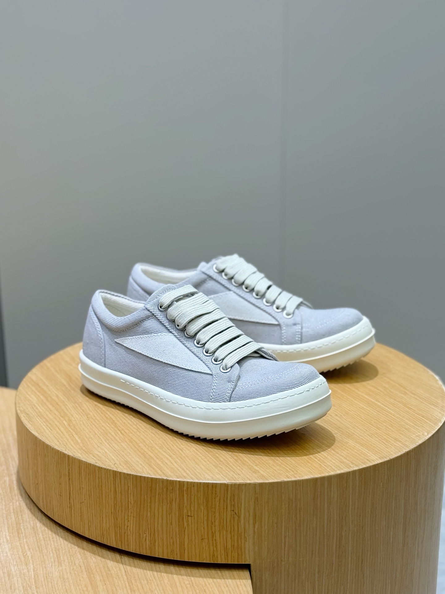 Calvin Klein Male Sneakers L-s