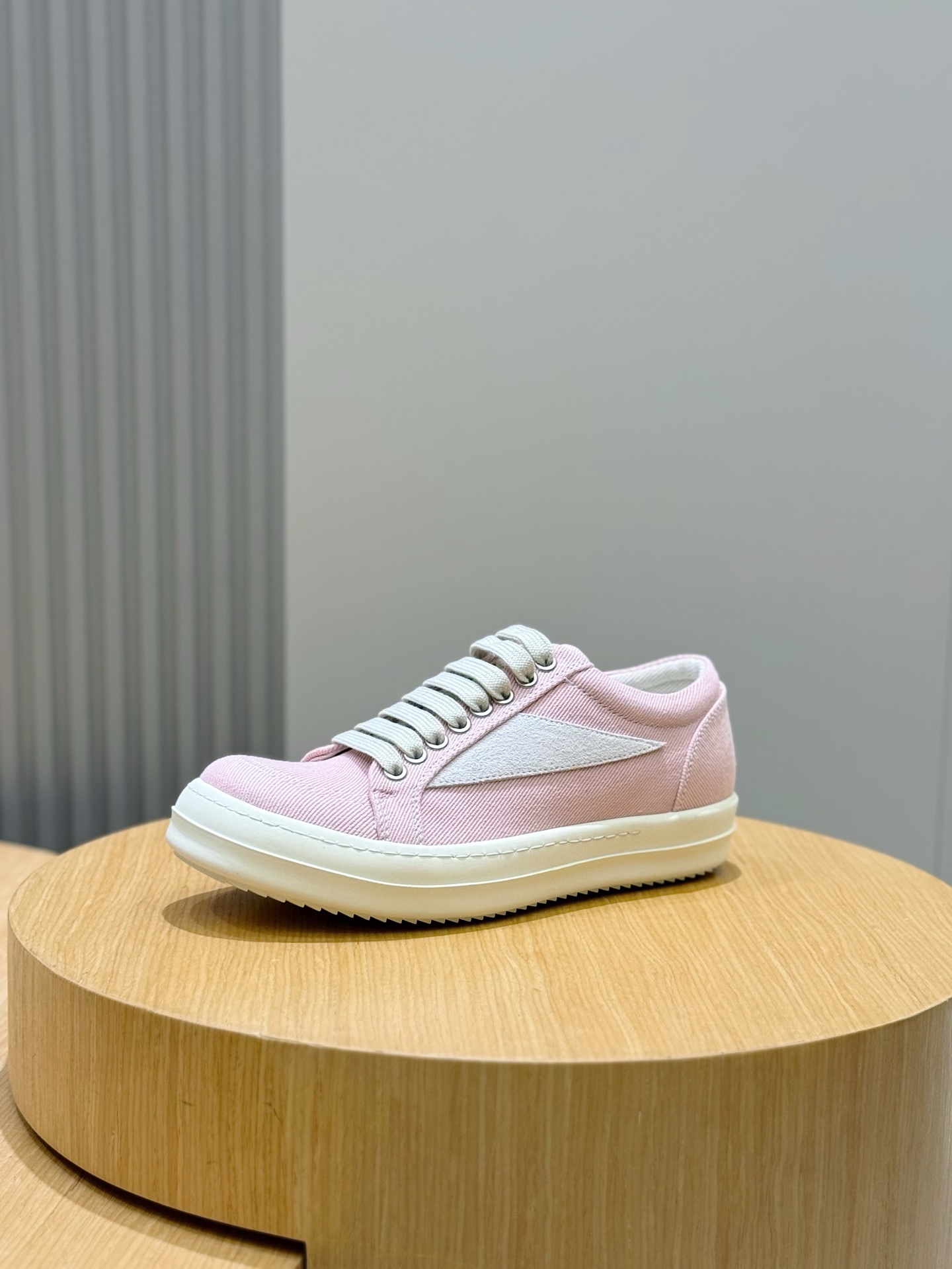 Calvin Klein Male Sneakers L-s