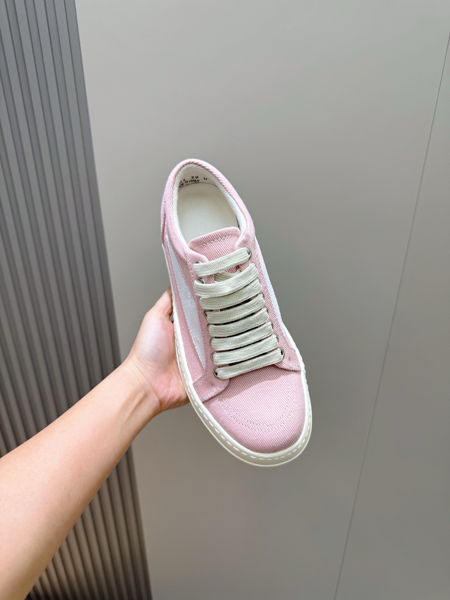 Calvin Klein Male Sneakers L-s
