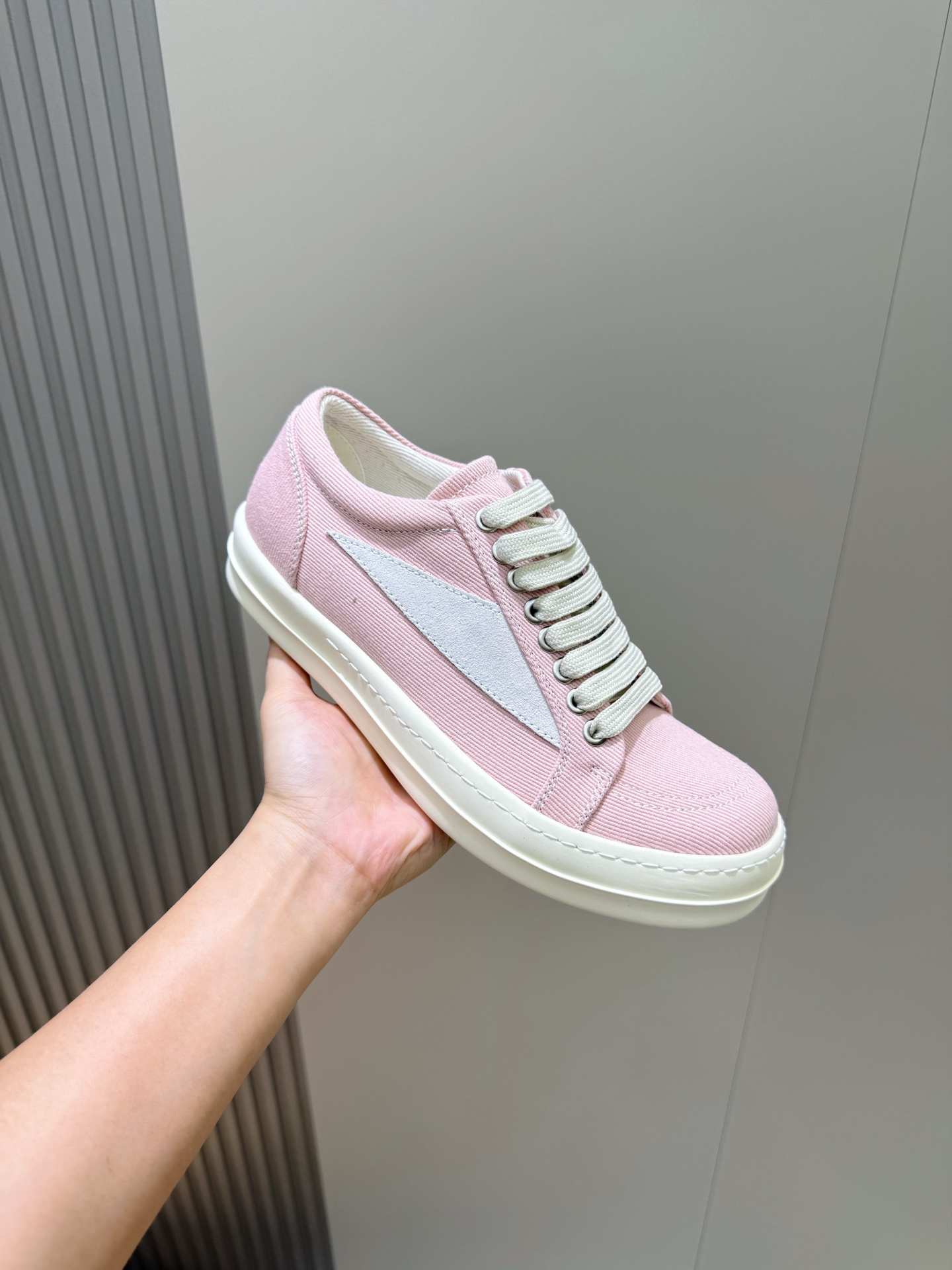 Calvin Klein Male Sneakers L-s