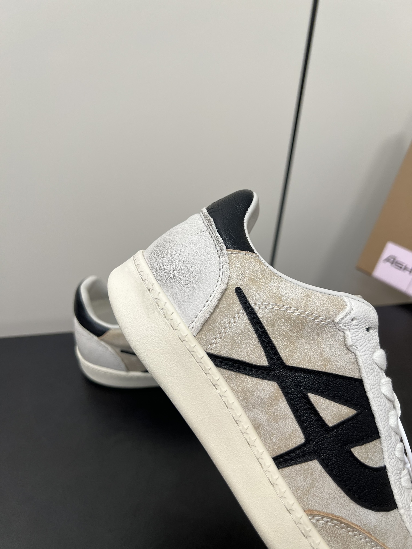 Sneakers S