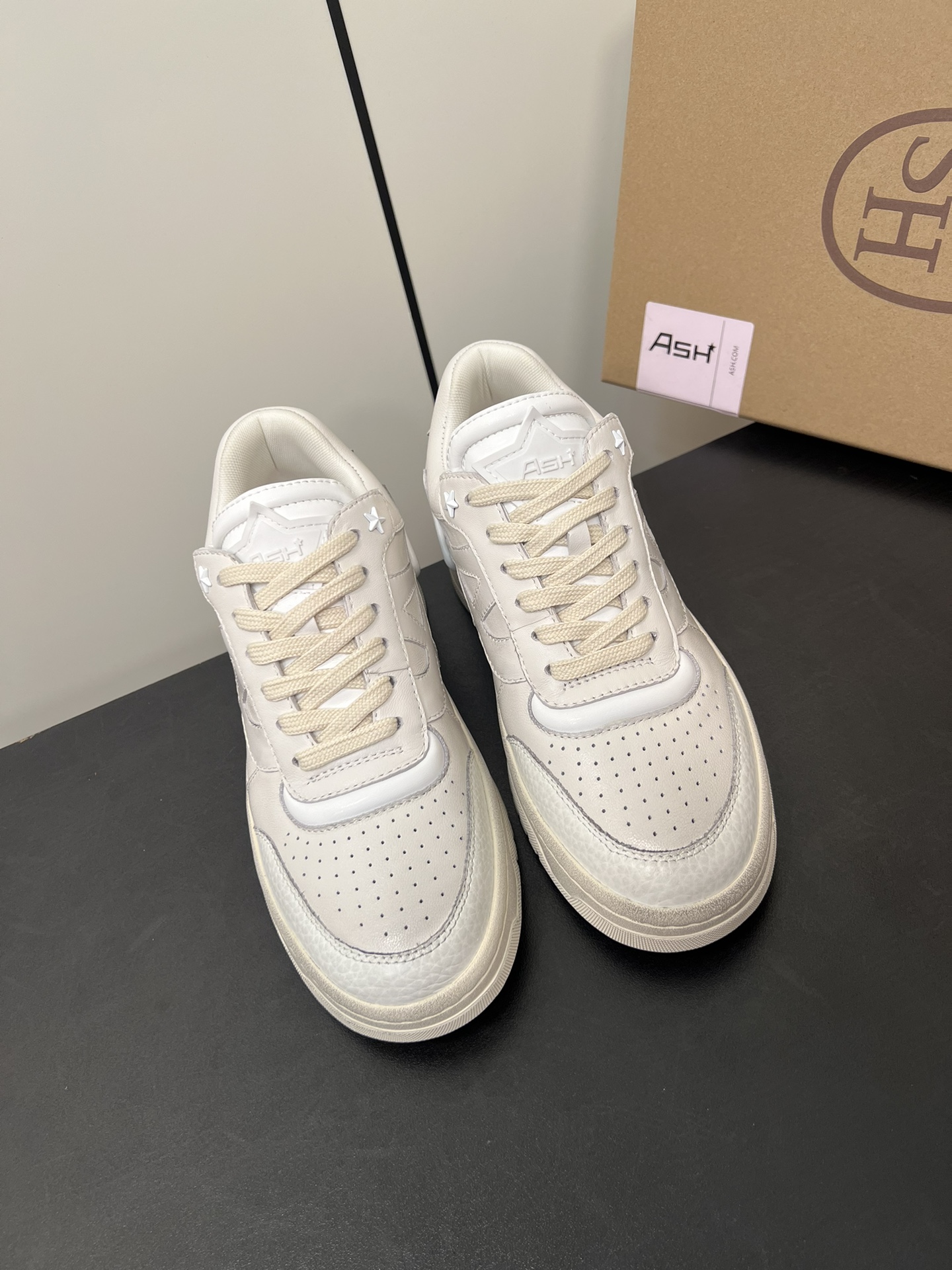 Female Sneakers S