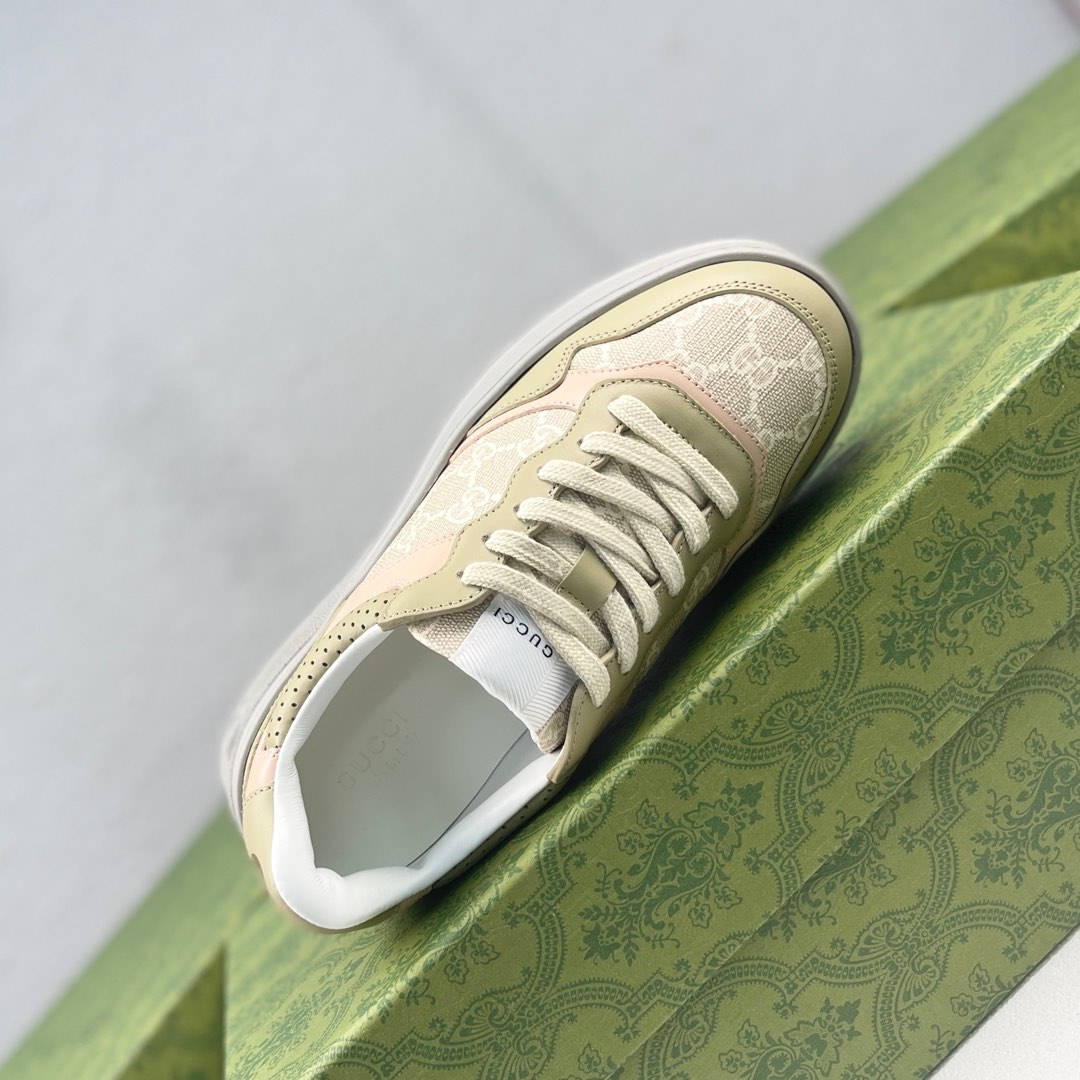 Gucci Female Board Shoes