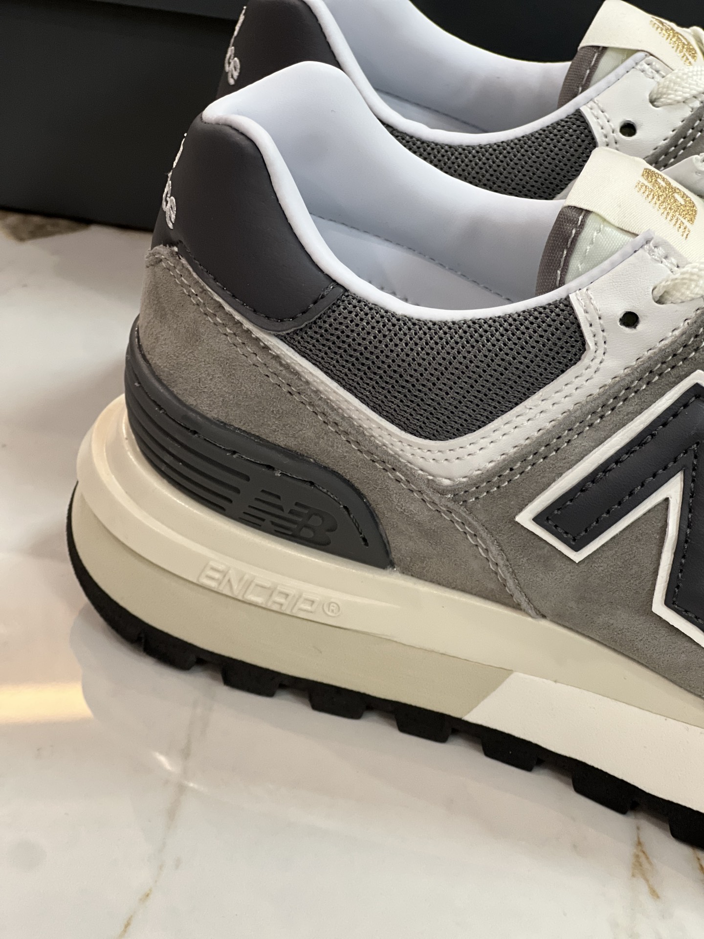 Basic Shoes L