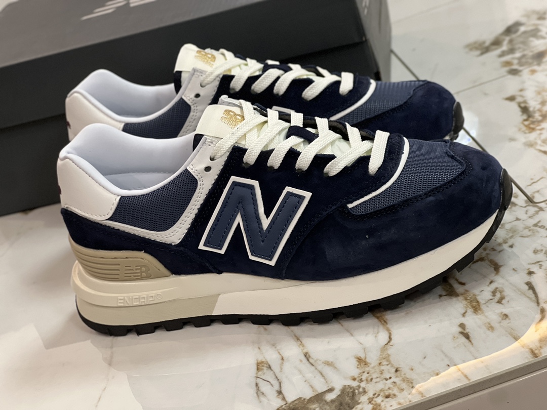 Basic Shoes L