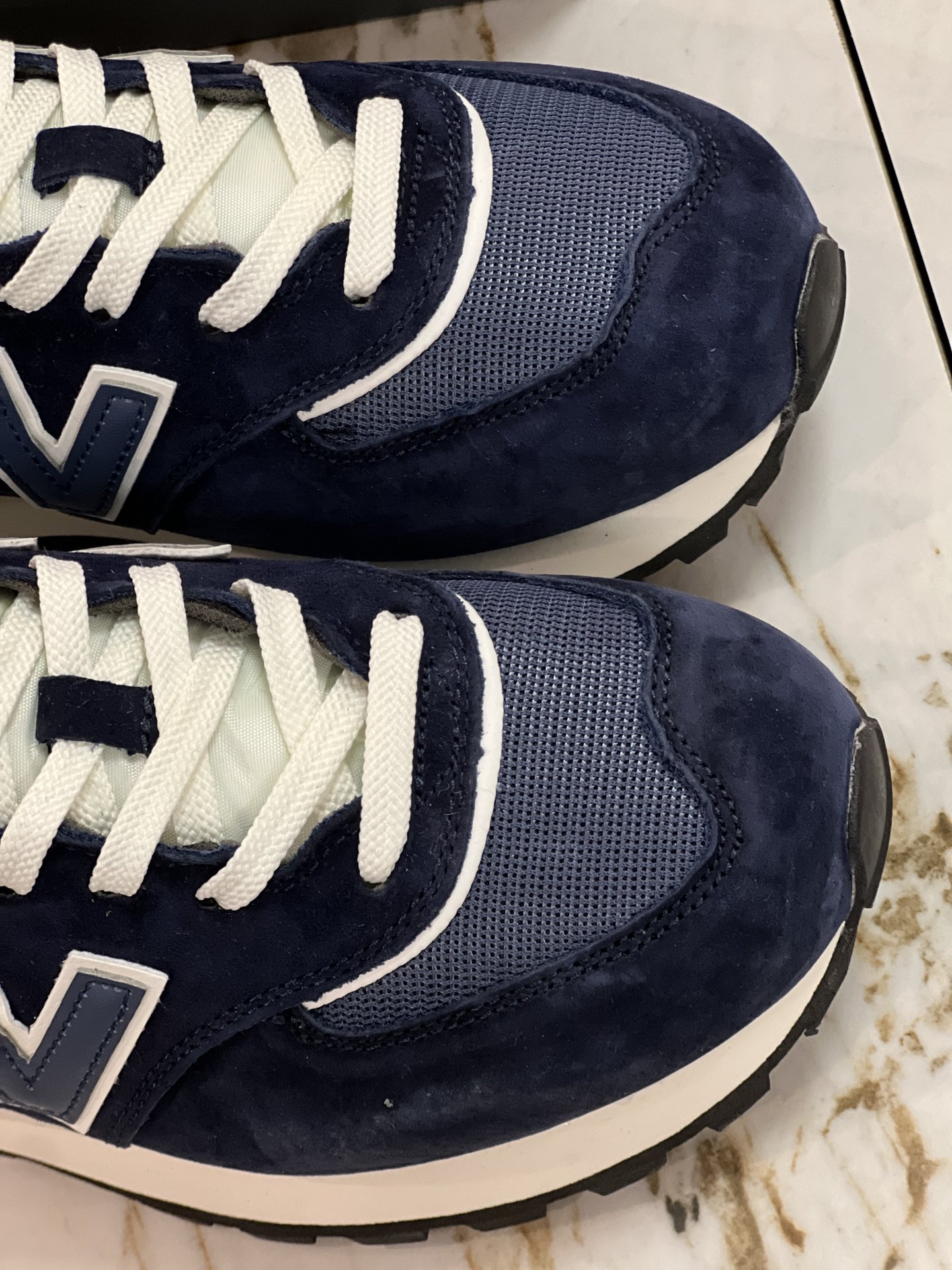 Basic Shoes L