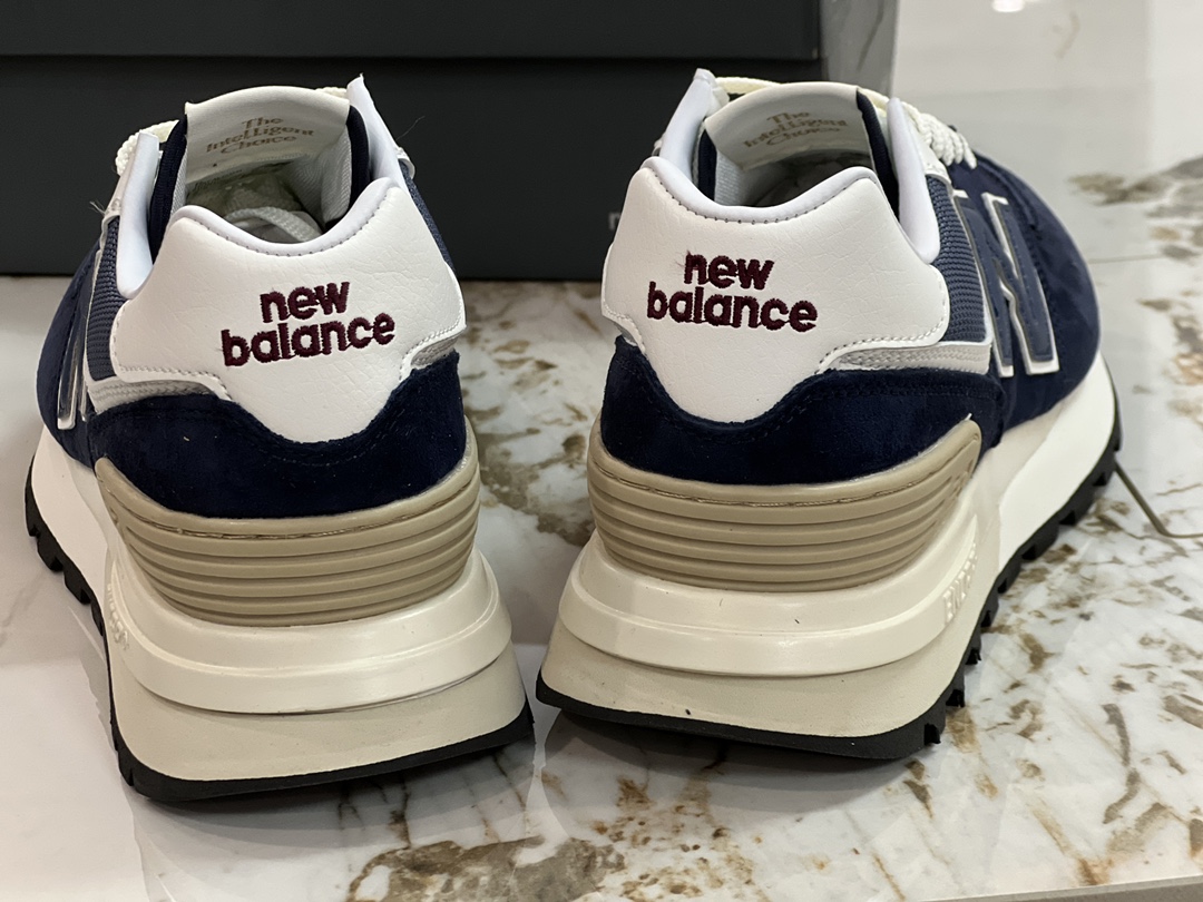 Basic Shoes L