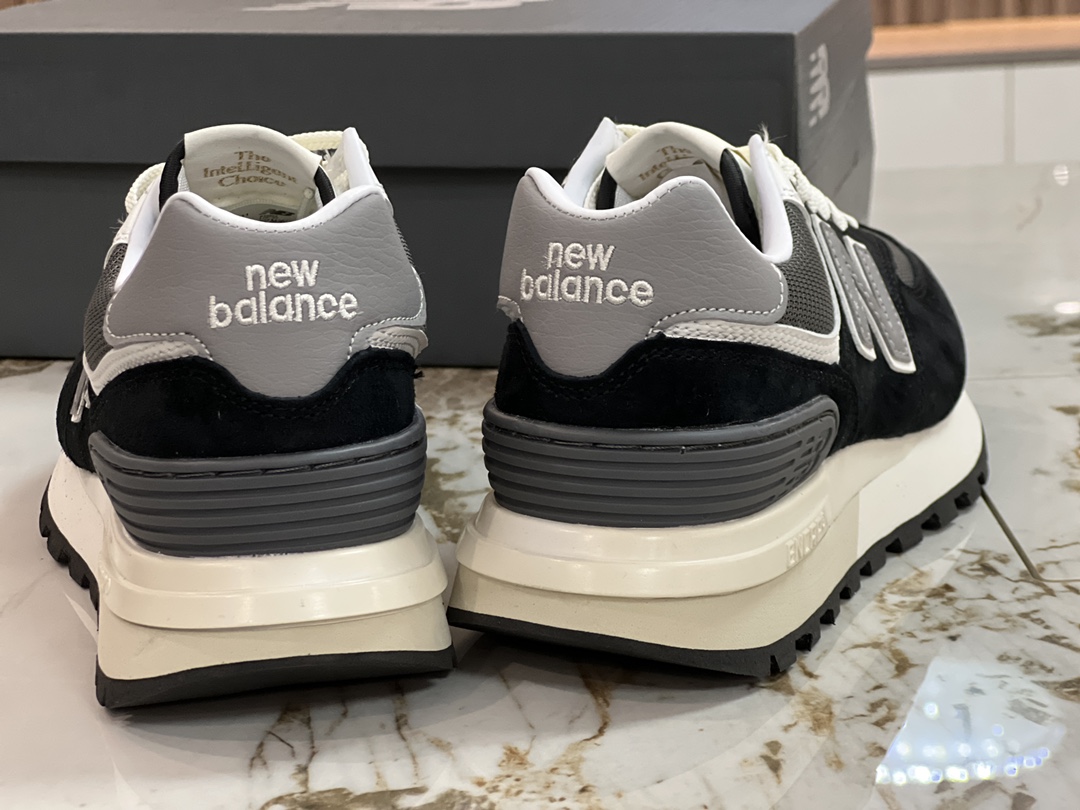 Basic Shoes L