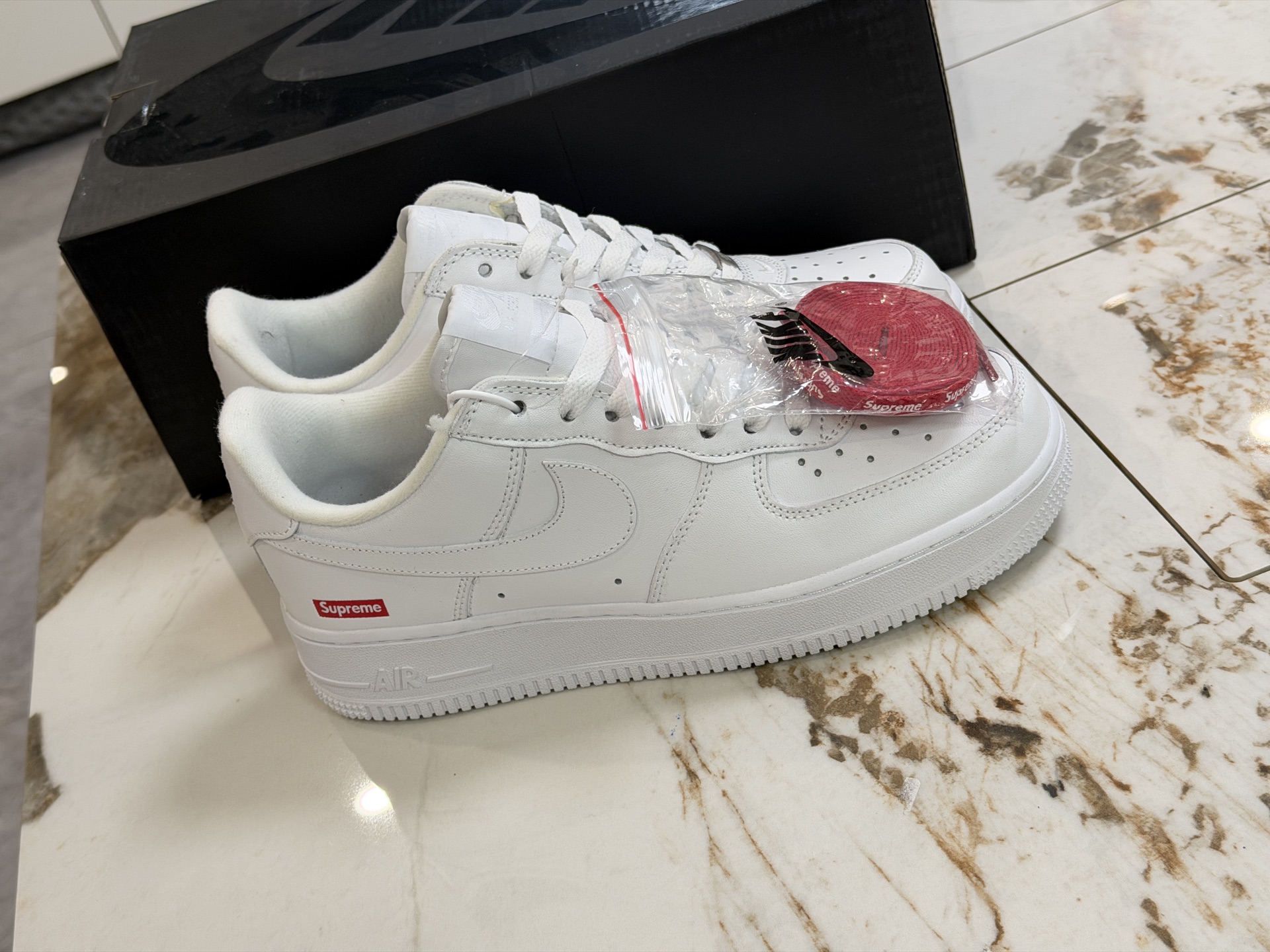 Basic Shoes L-s
