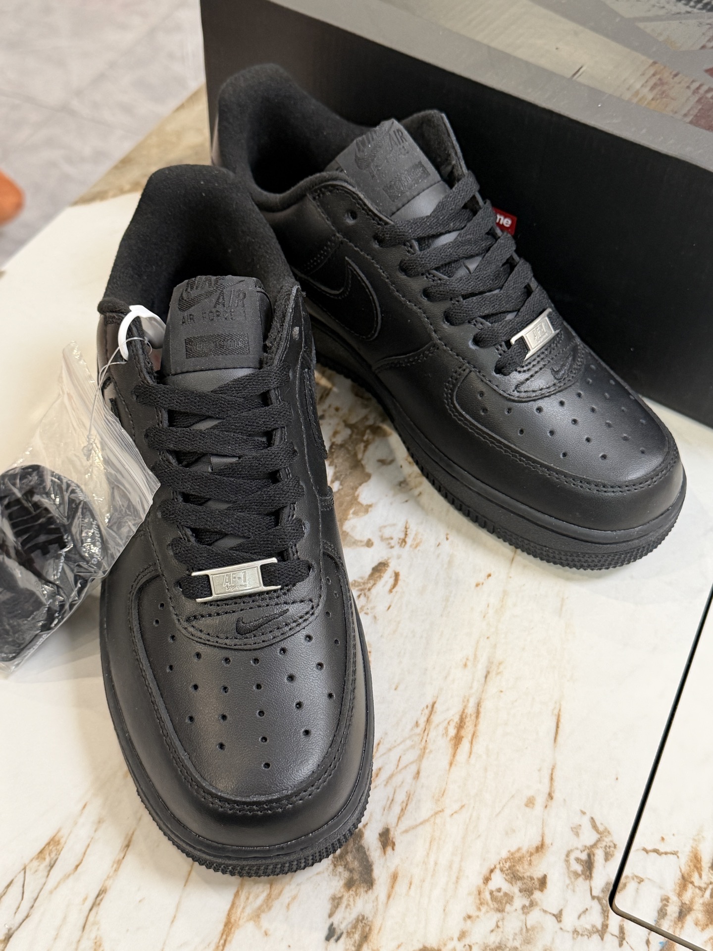 Basic Shoes L-s