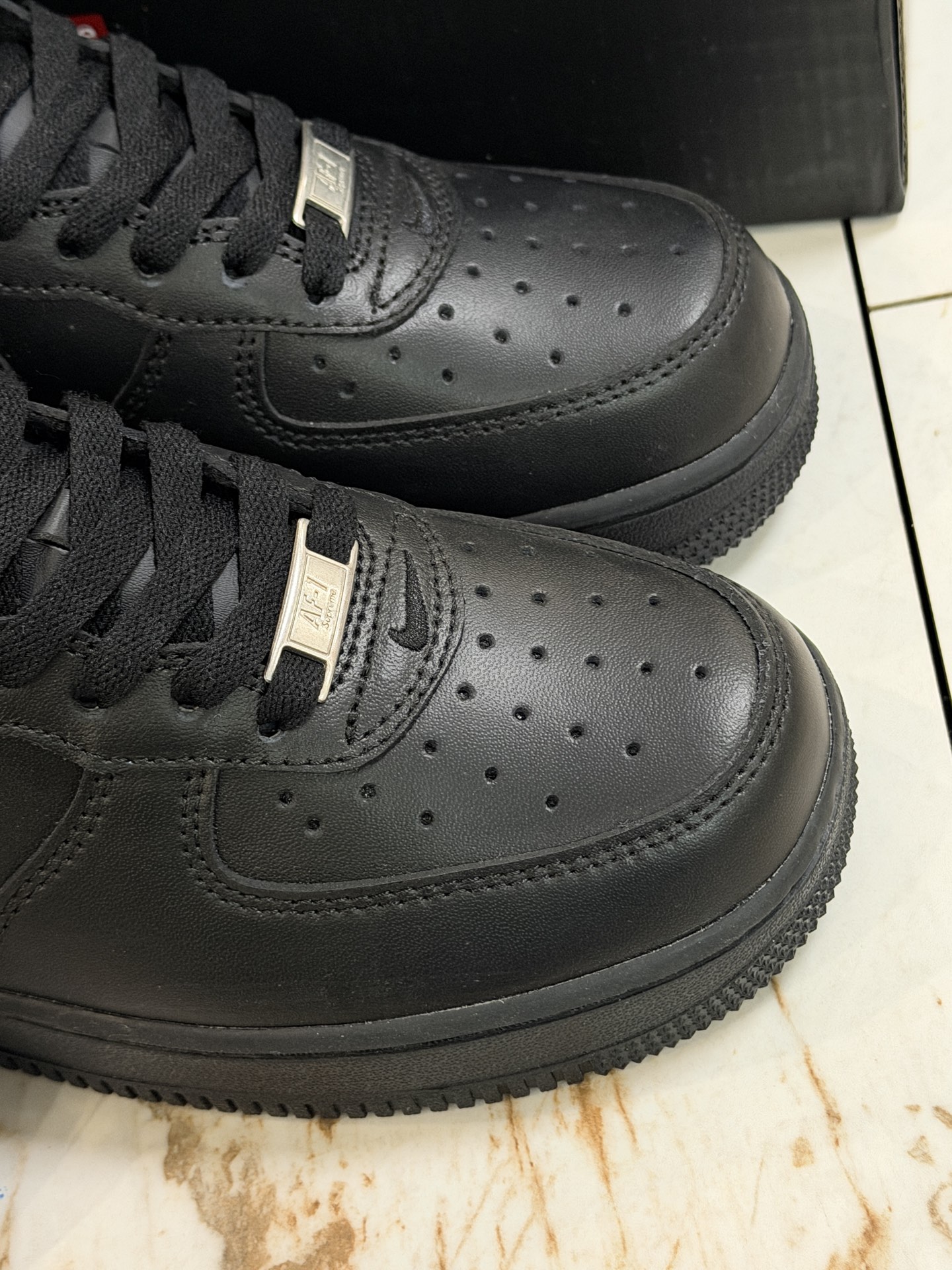 Basic Shoes L-s