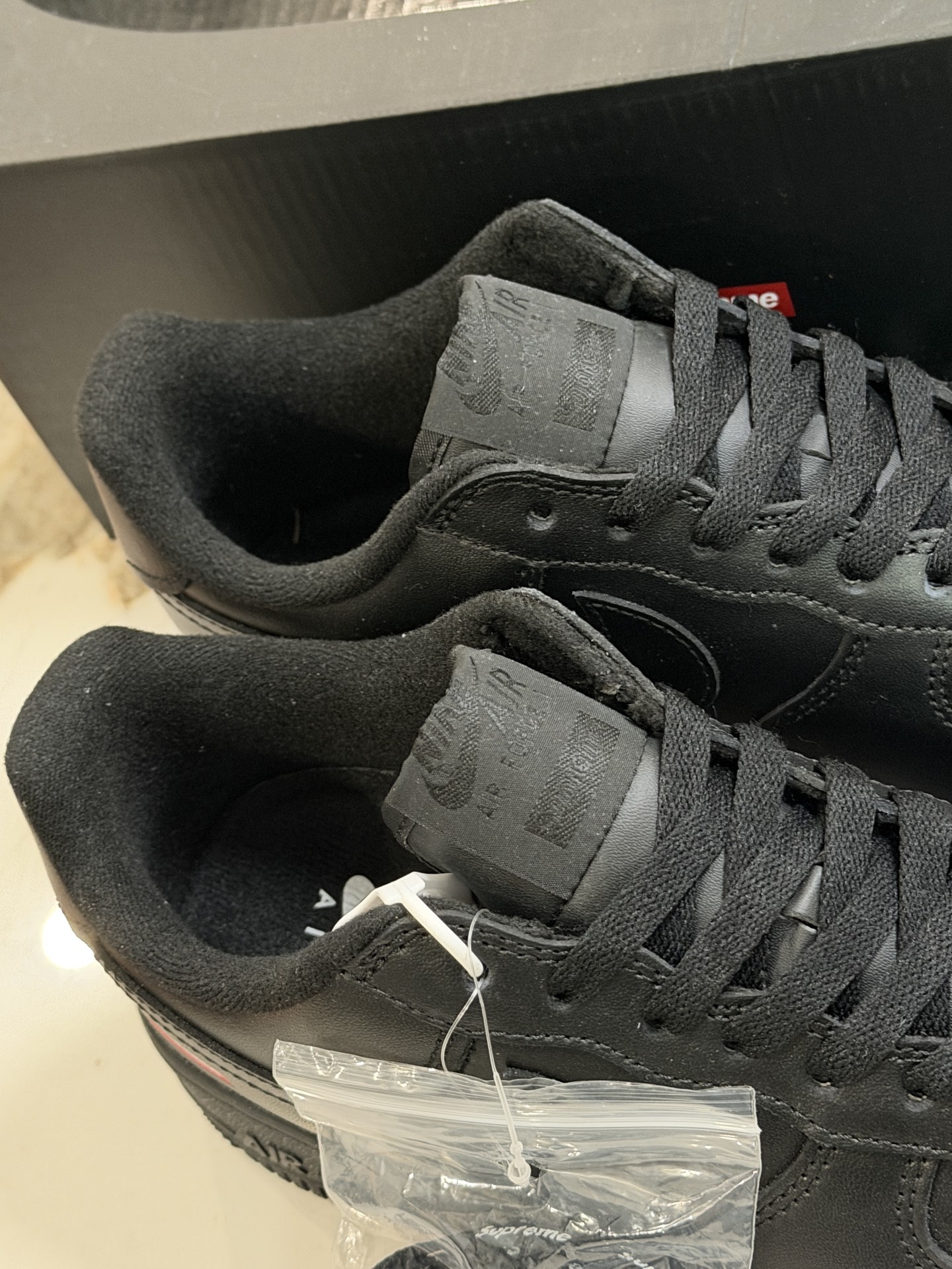 Basic Shoes L-s