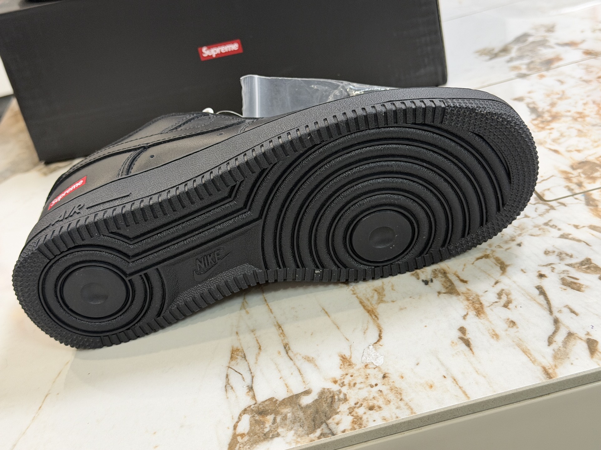 Basic Shoes L-s
