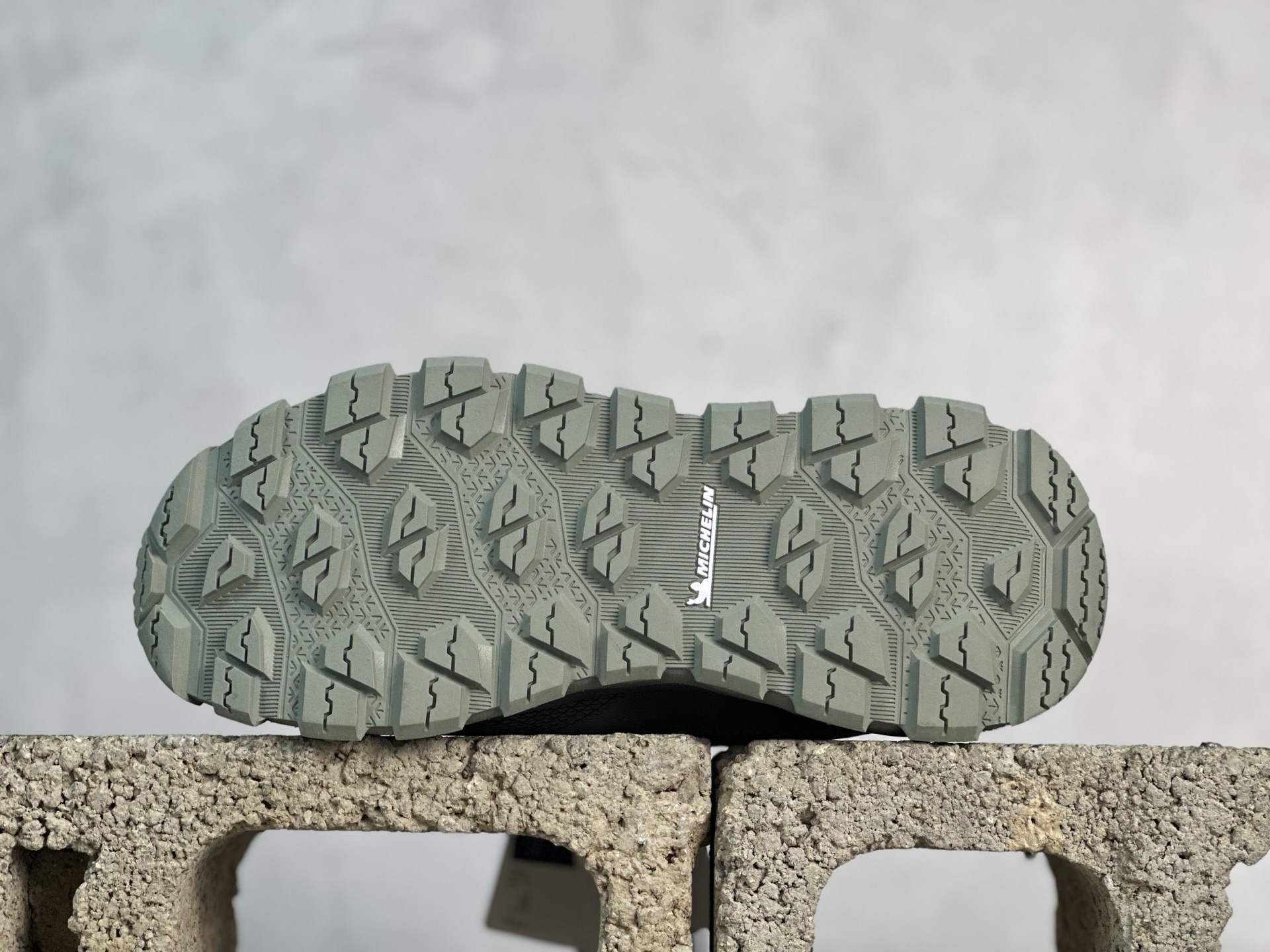 Descente Basic Shoes Breathable L-s