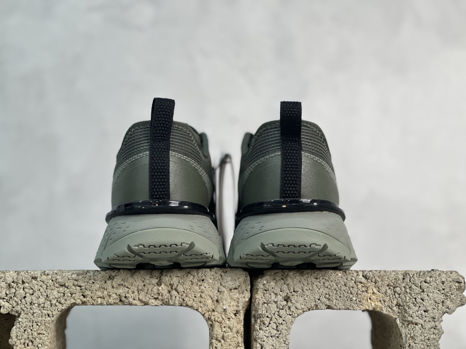 Descente Basic Shoes Breathable L-s